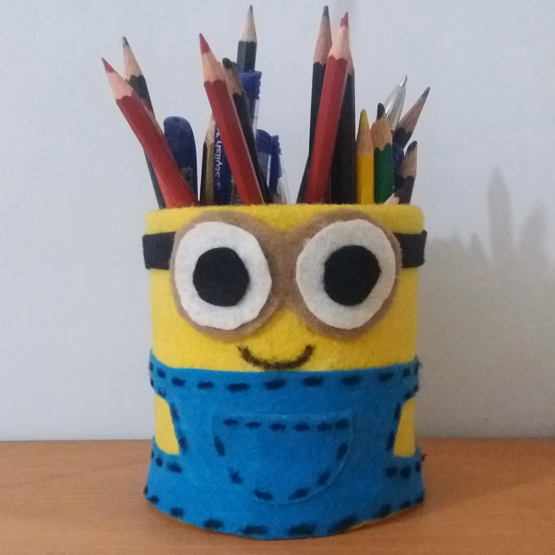 جامدادی نمدی مینیون