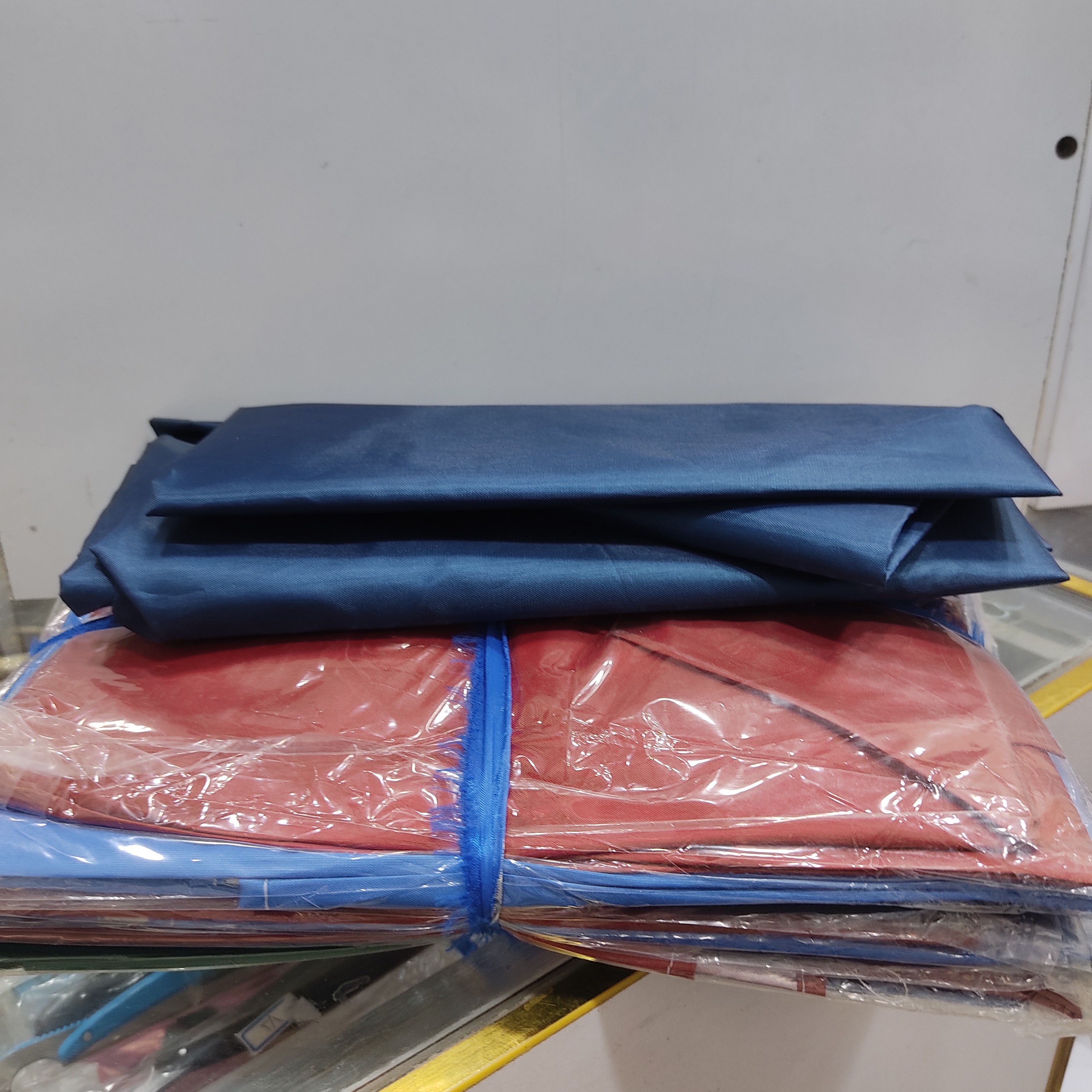 پیش بند آرایشگاهی