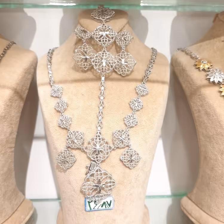 سرویس نقره تراش، امکان آبکاری طلایی دارد،.