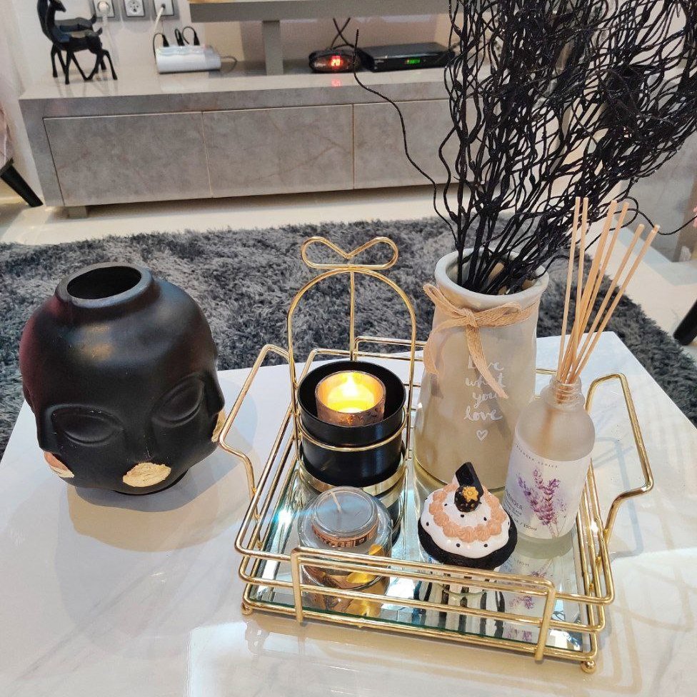 سینی فلزی مربع طلایی