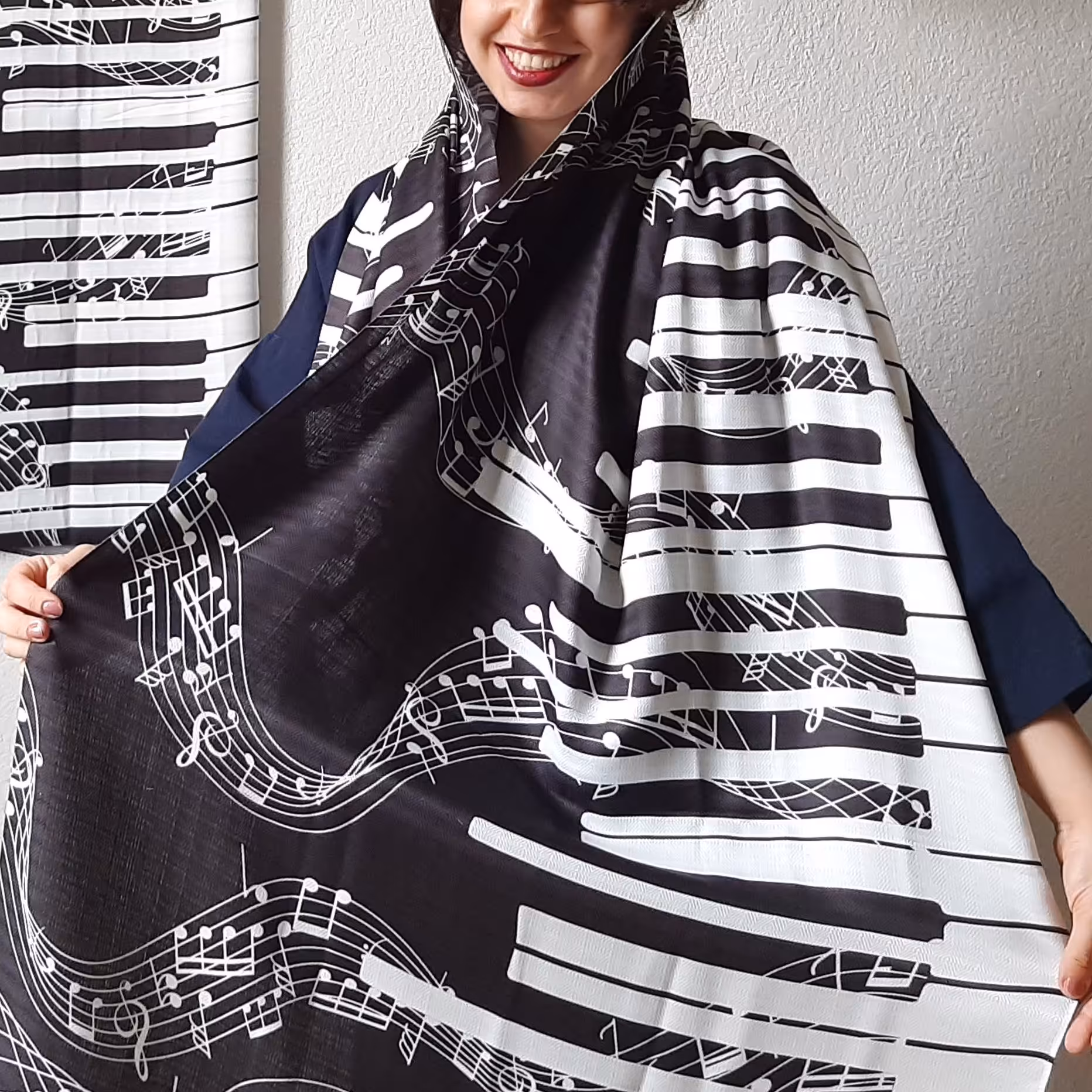 شال موسیقی کد 6 فانتزی بهاره طرح نت های موسیقی و کلیدهای پیانو