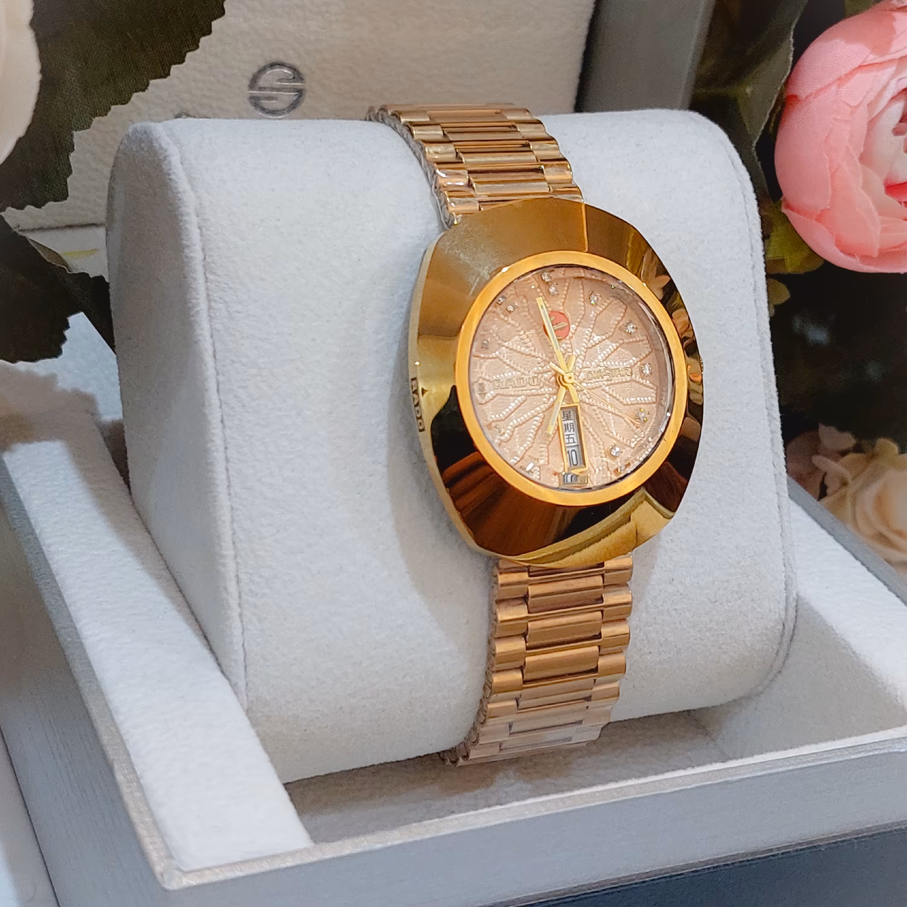 ساعت مردانه رادو تخم مرغی اصل میوتا ژاپن سرامیک ضدخش لنگردار بند کشویی 