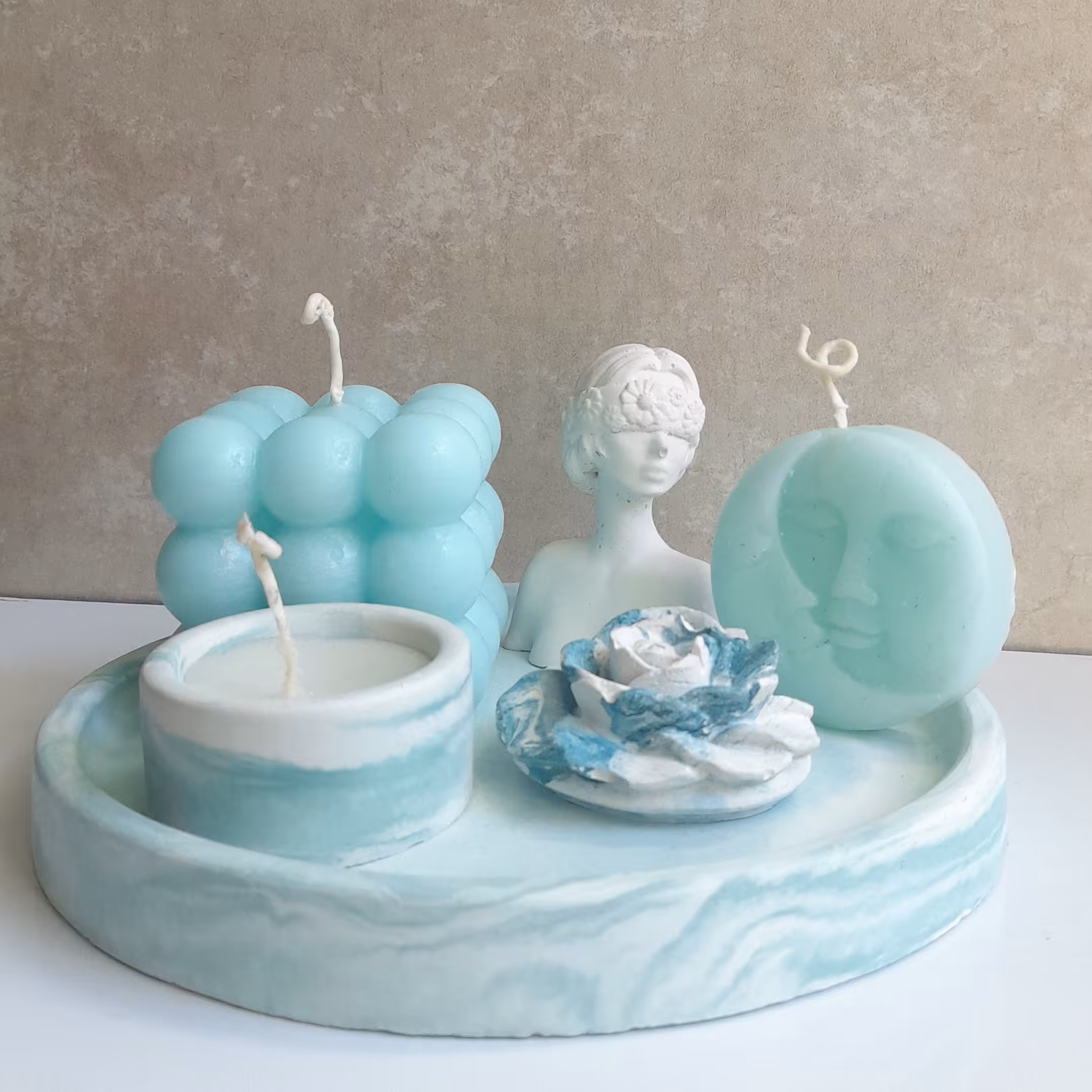 ست جذاب اکسسوری بتنی و شمع رنگ فیروزه ایی طرح ماربل 