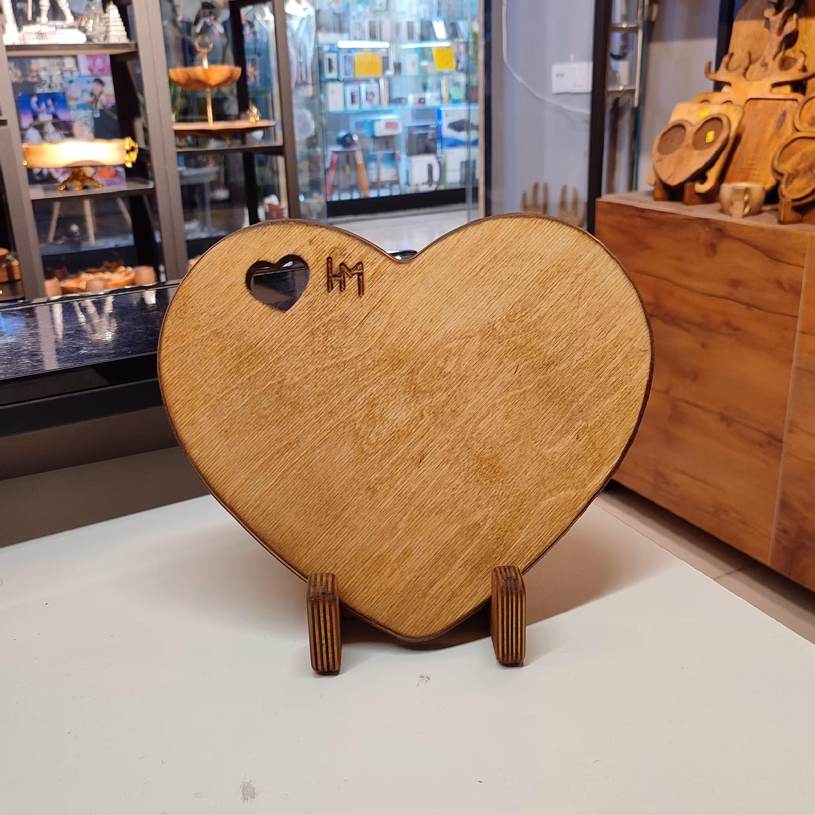 تخته سرو مدل قلب سایز کوچک چوب روس قابل شستشو 