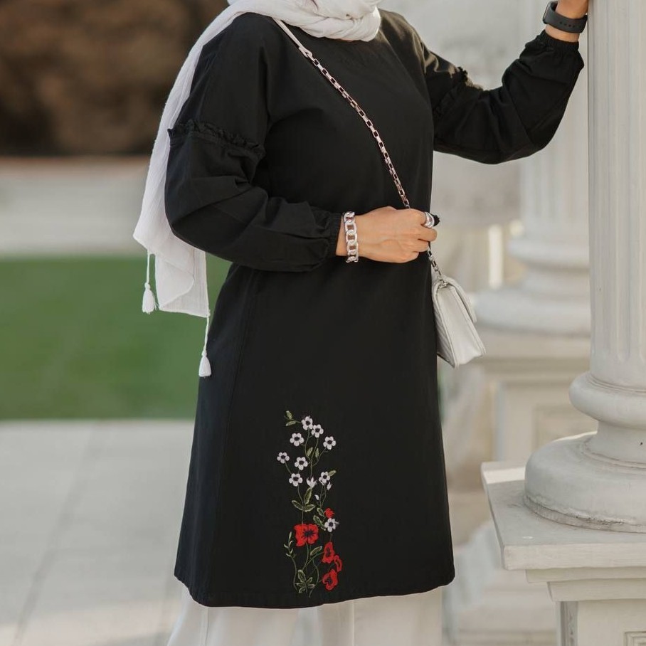 مانتو عروسکی آواد