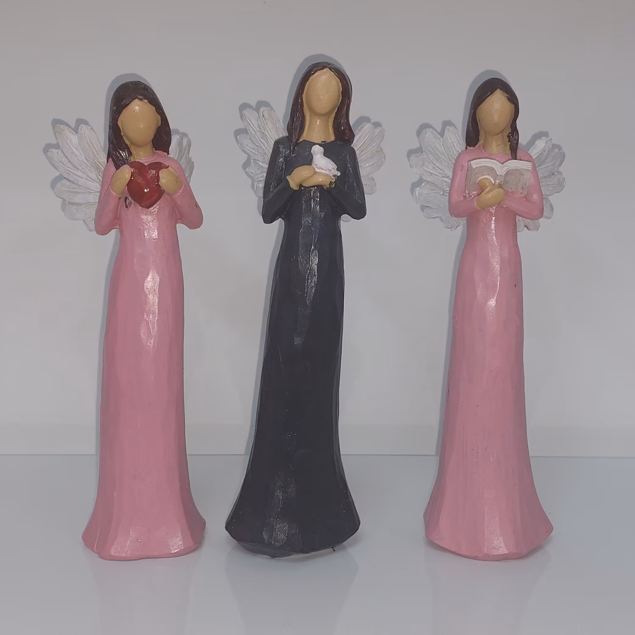 مجسمه فرشته  - طرح عشق و کتاب ( صورتی، خاکستری)