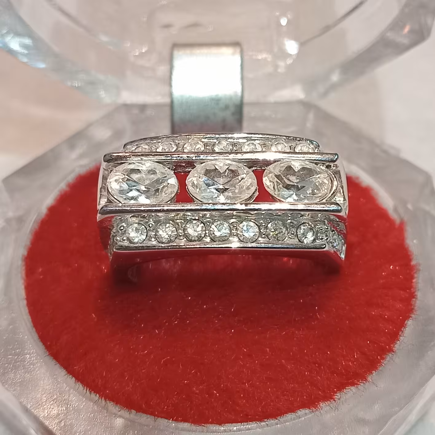 انگشتر استیل نگین دار  رنگ ثابت ،ضد حساسیت کد 5098