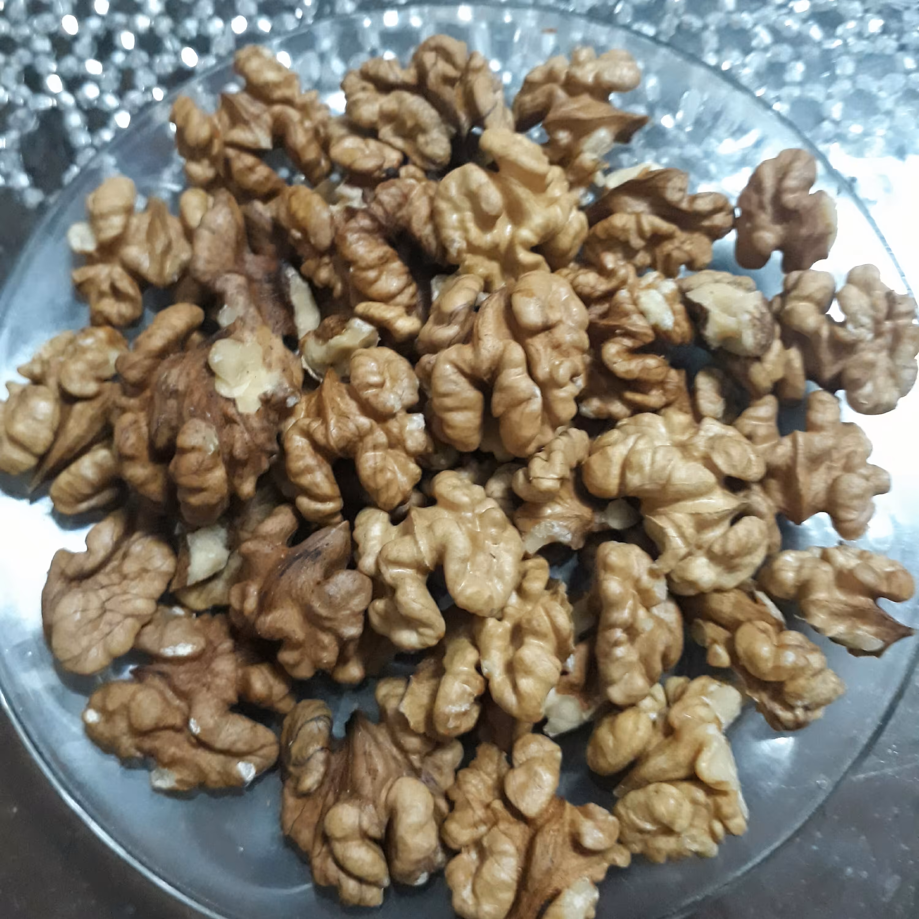 گردو شکسته محلی گیلان(متوسط)