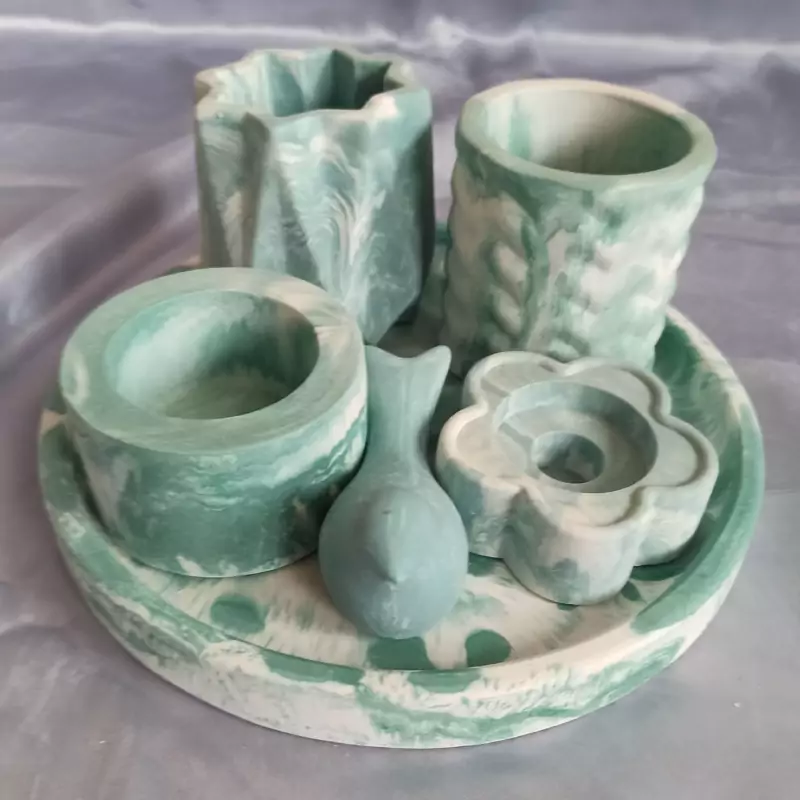 اکسسوری سینی بتنی طرح ابرو بادی سینی دکوراتیو سبز تیره