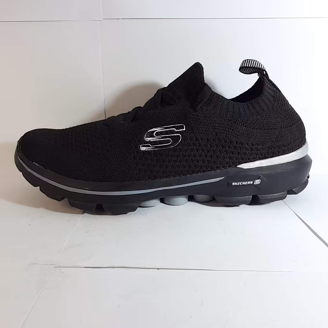 کتونی اسکیچرز  جورابی سایز بزرگ 44تا48