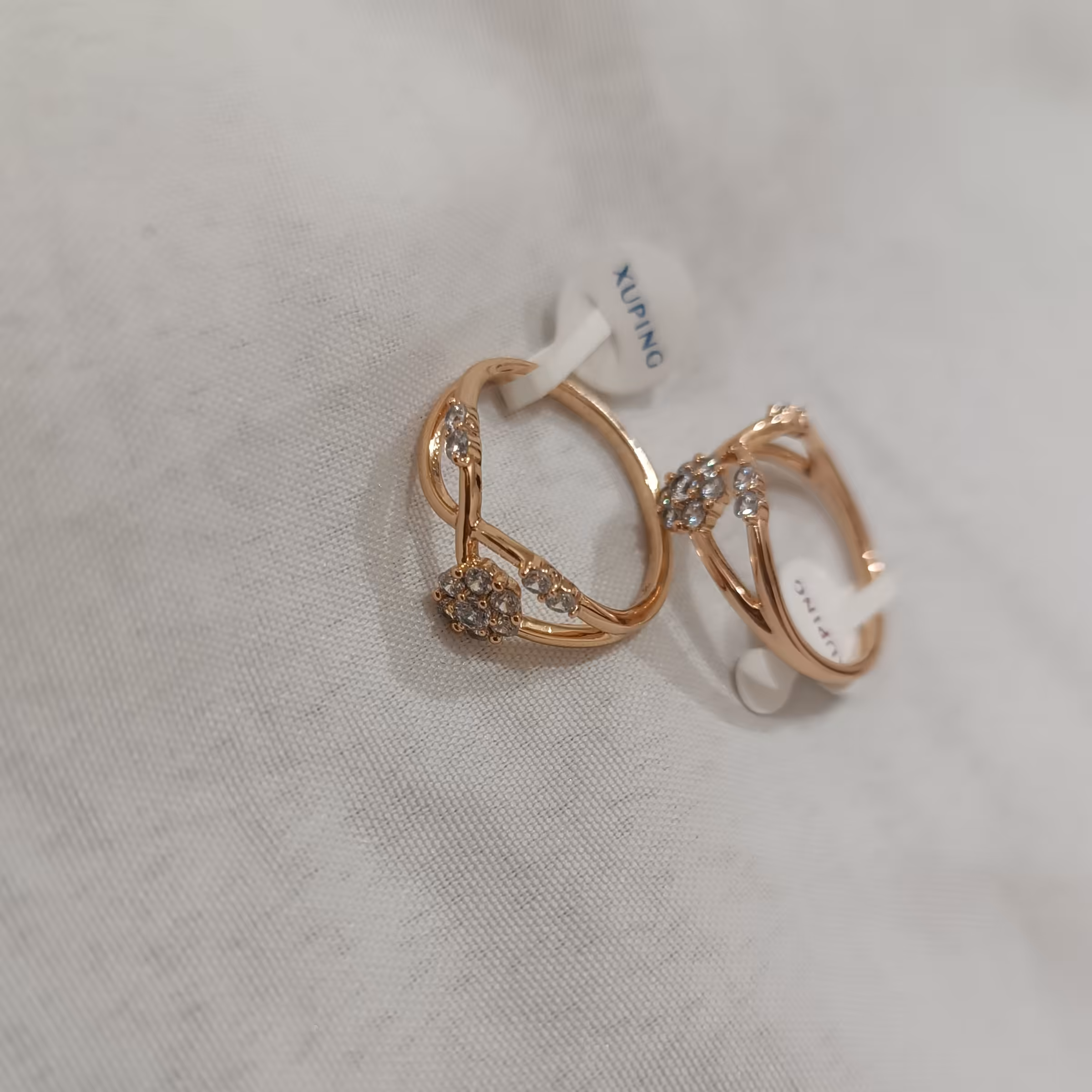 انگشتر جواهر نشان ژوپینگ رنگ ثابت و ضد حساسیت