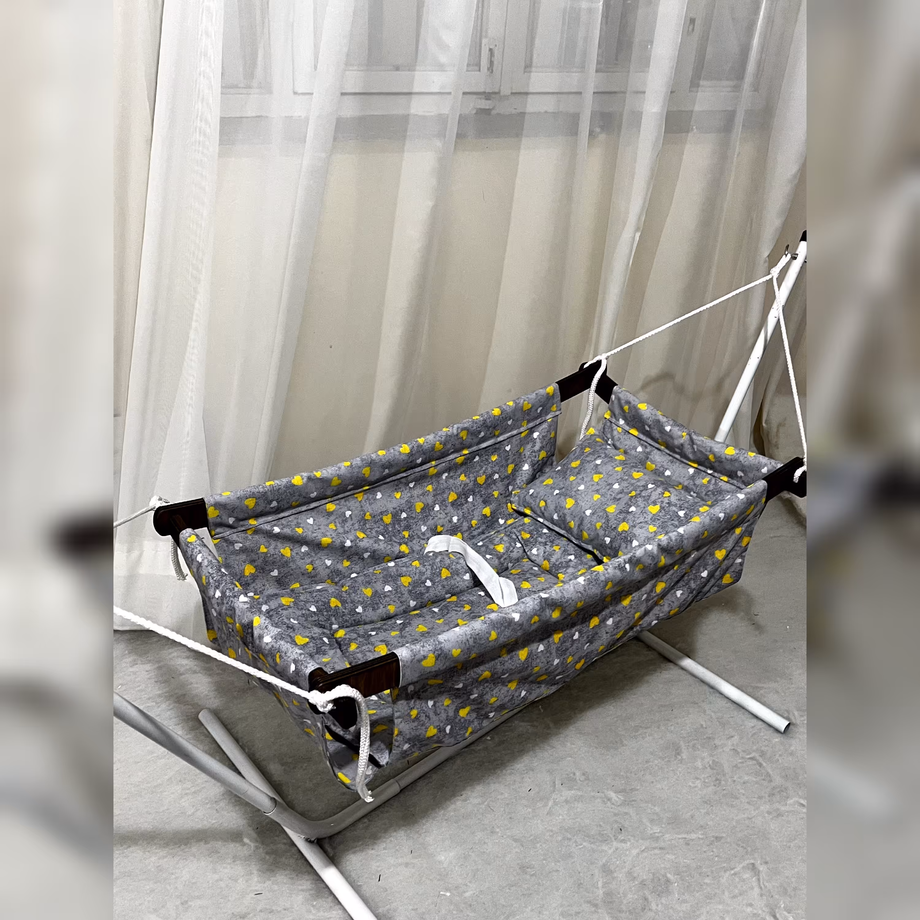 گهواره سنتی نوزاد (بانوج)