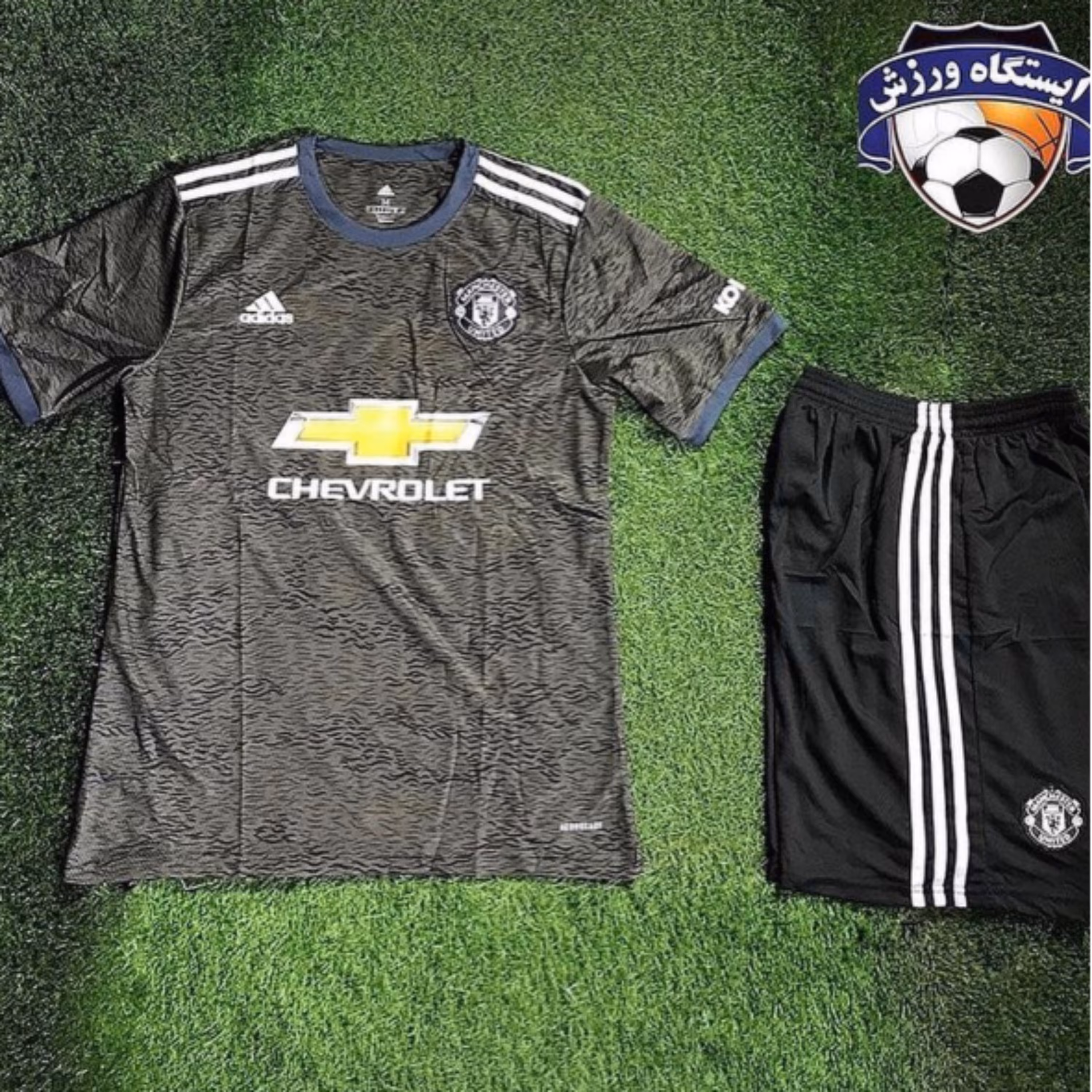 تیشرت و شورت دوم منچستر یونایتد 2021 تایلندی