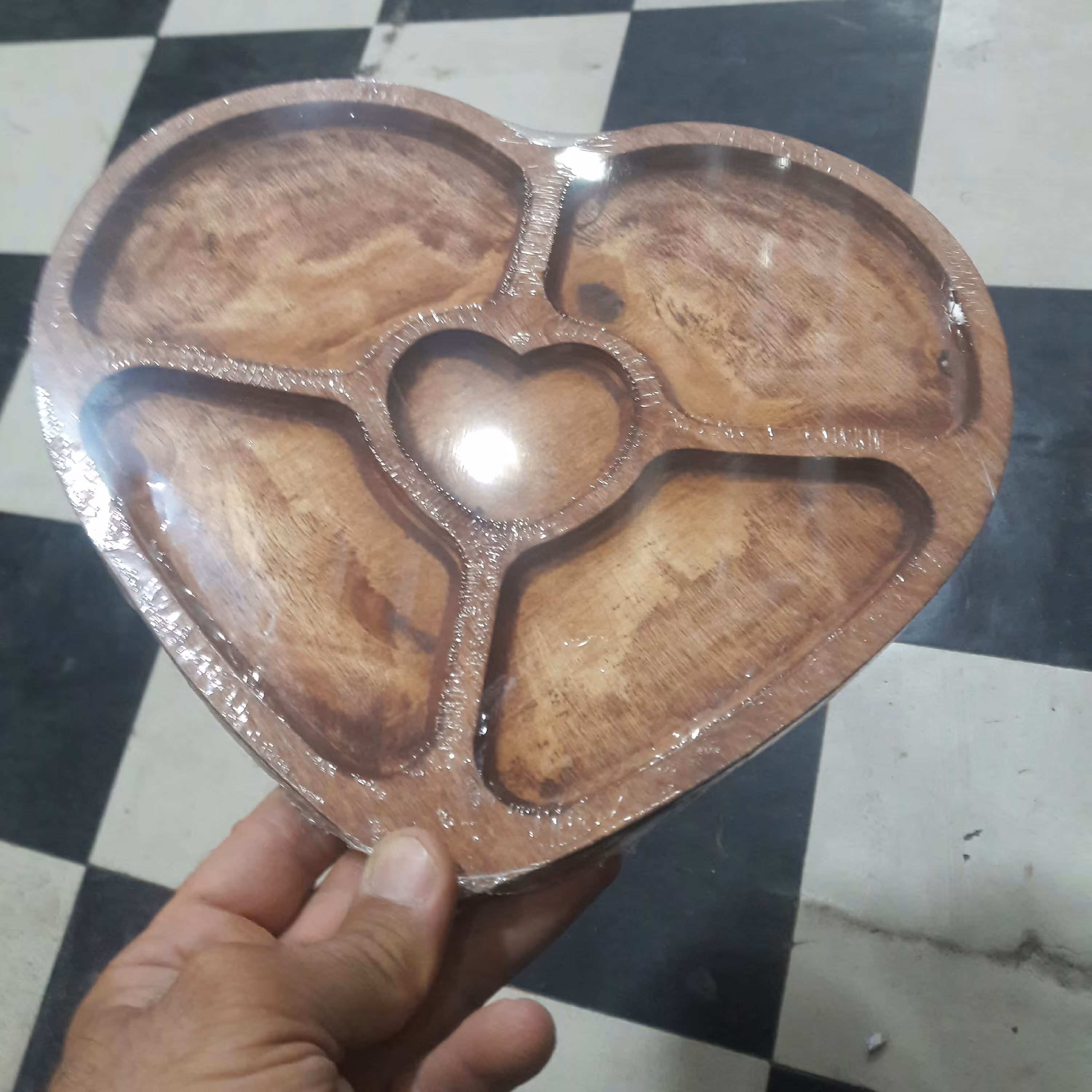 اردو چوبی قلب 5 خانه چوپ  روس 5 لایه قابلیت ماکروویو شستشو راحت دارای روغن خوراکی