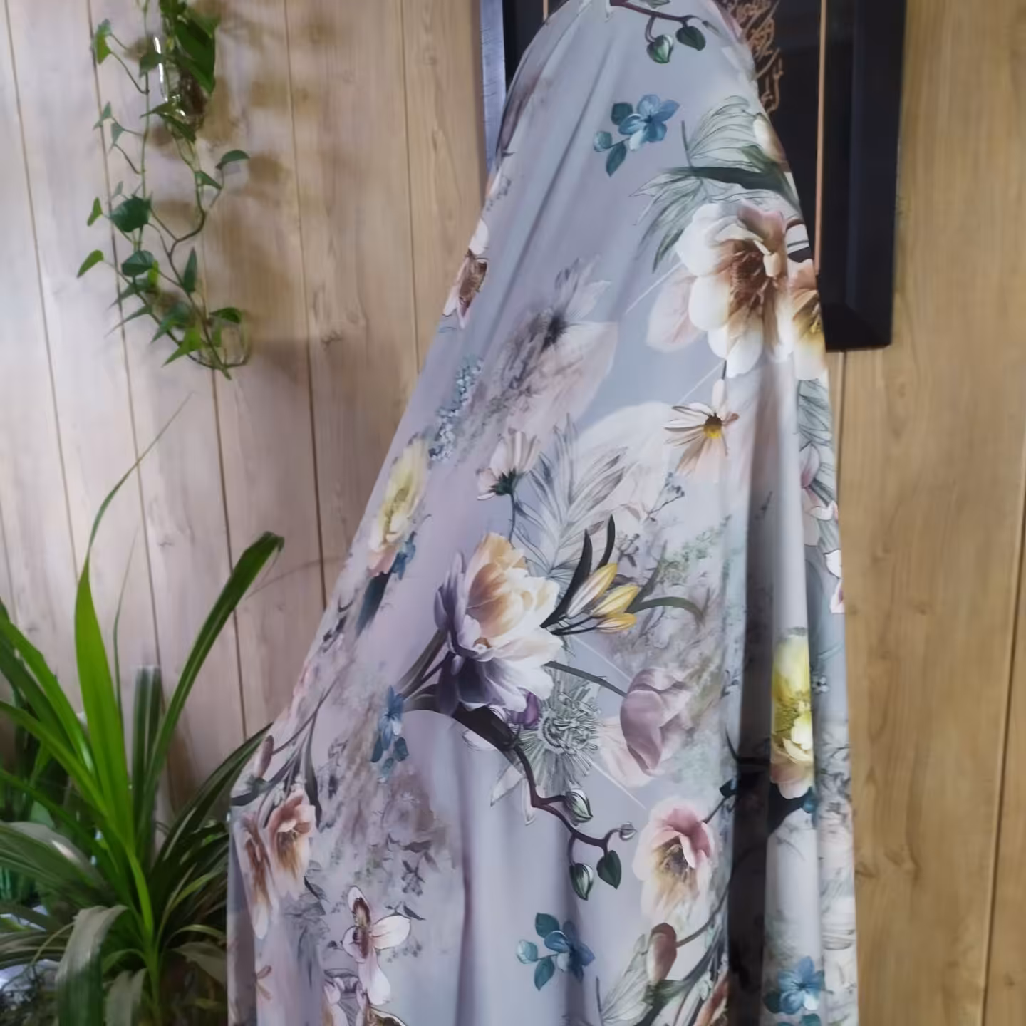 پارچه چادر رنگی   سه بعدی سوپر سافت   قوا ره 4 متری 