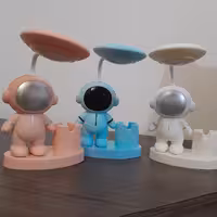 چراغ مطالعه فضانورد همراه با کابل شارژ