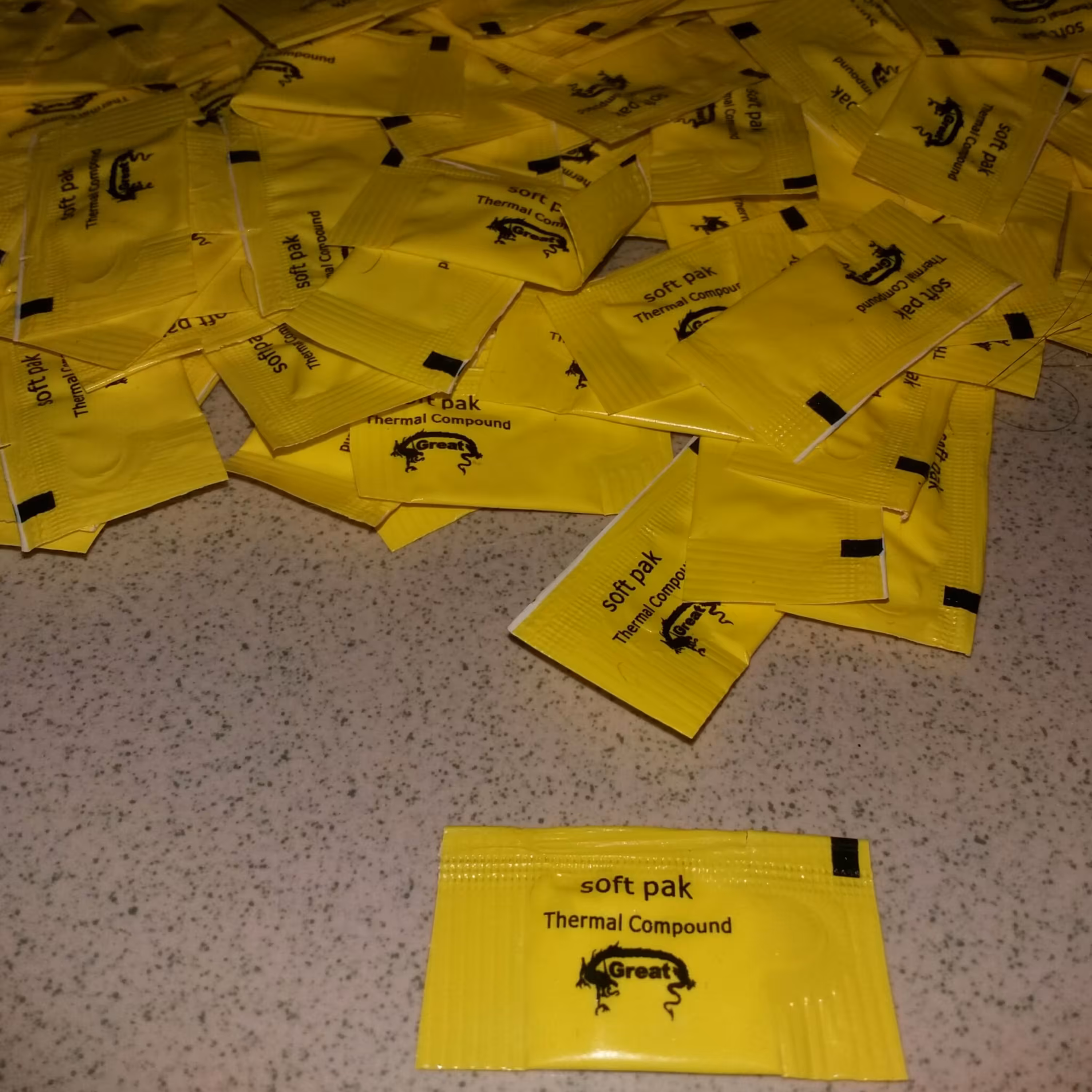 خمیر CPU پاکتی کوچک