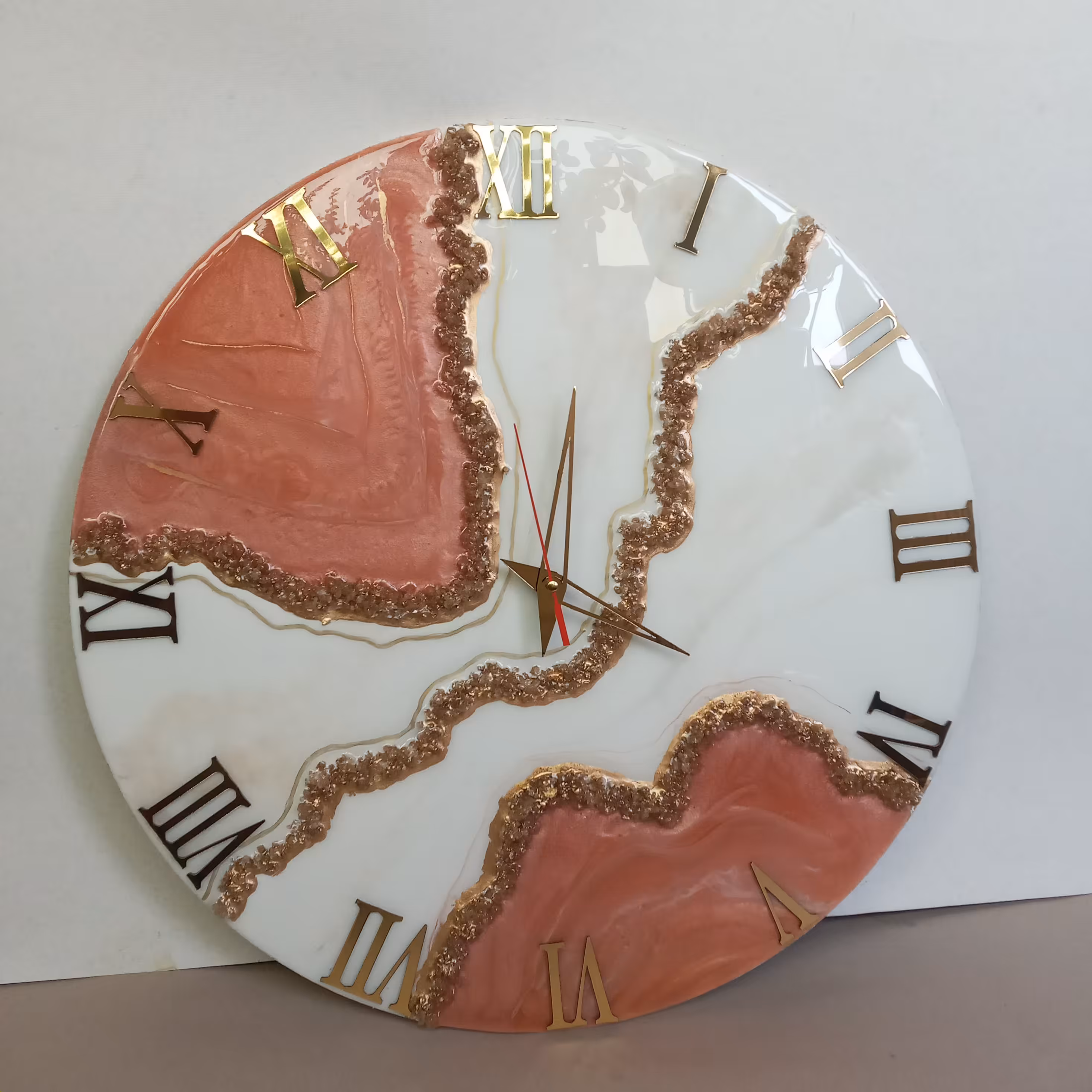 ساعت طرح ژئود زیبا