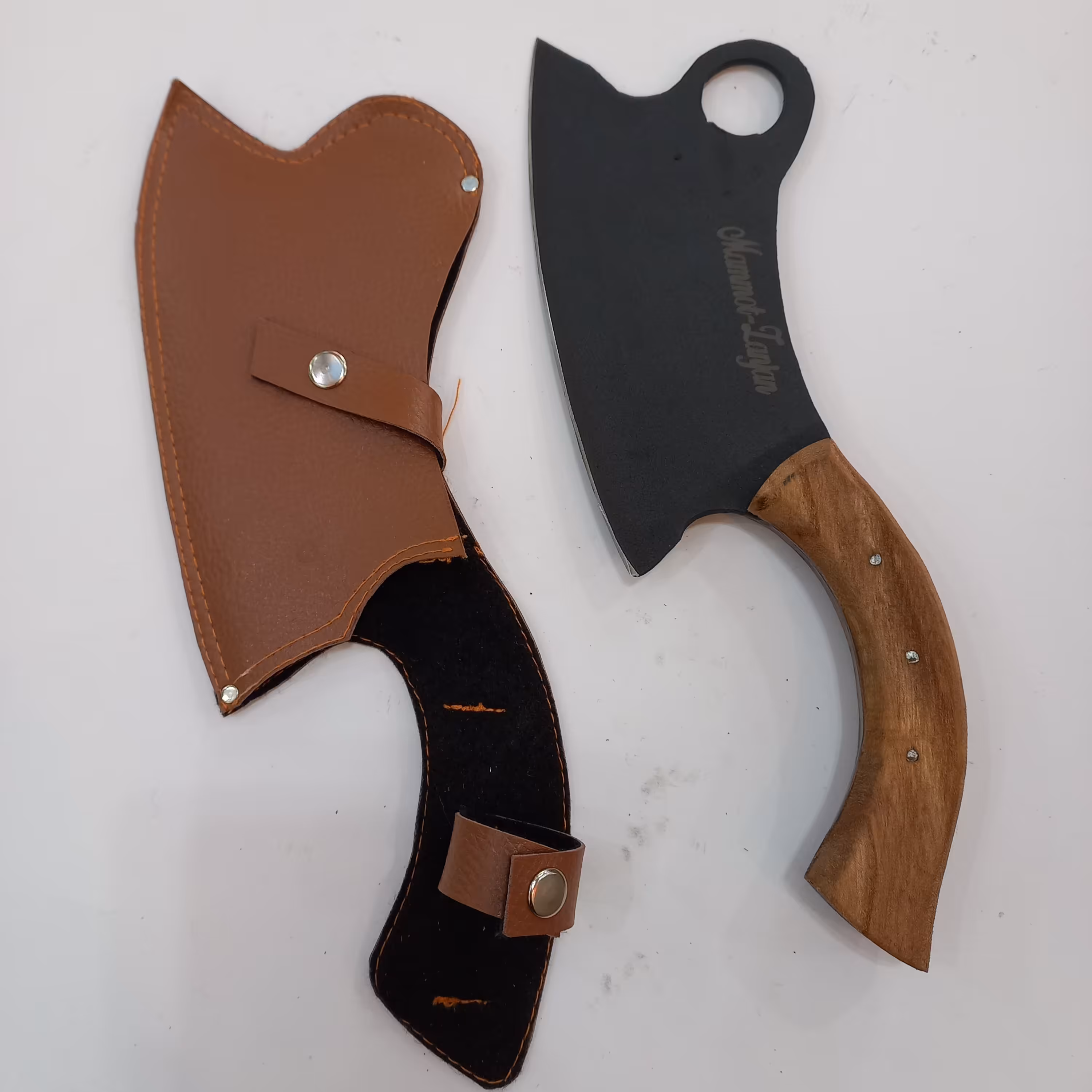 تبر آشپزخانه ای بسیار مقاوم