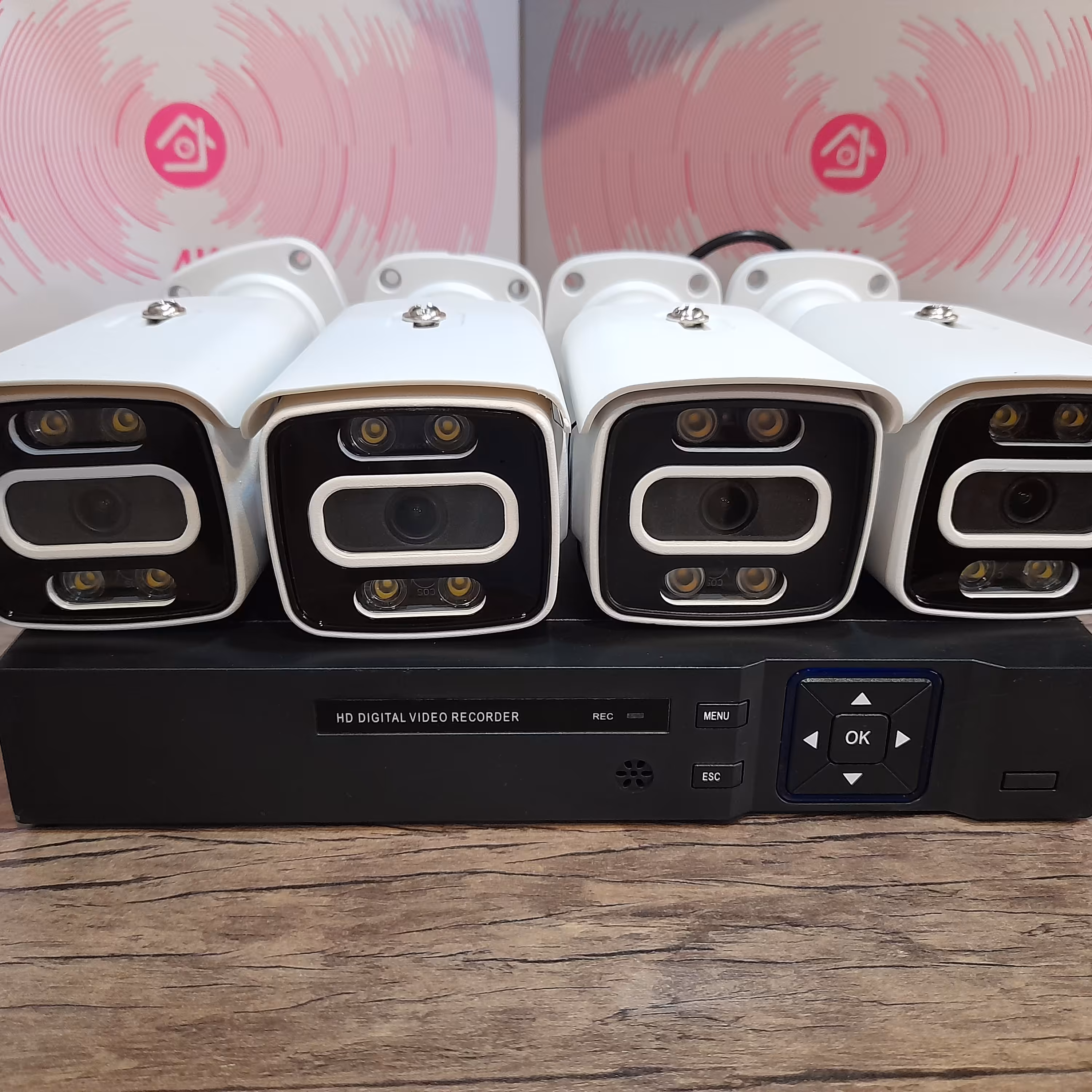 پک دوربین مداربسته 4عدد دید در شب رنگی 5مگاپیکسل