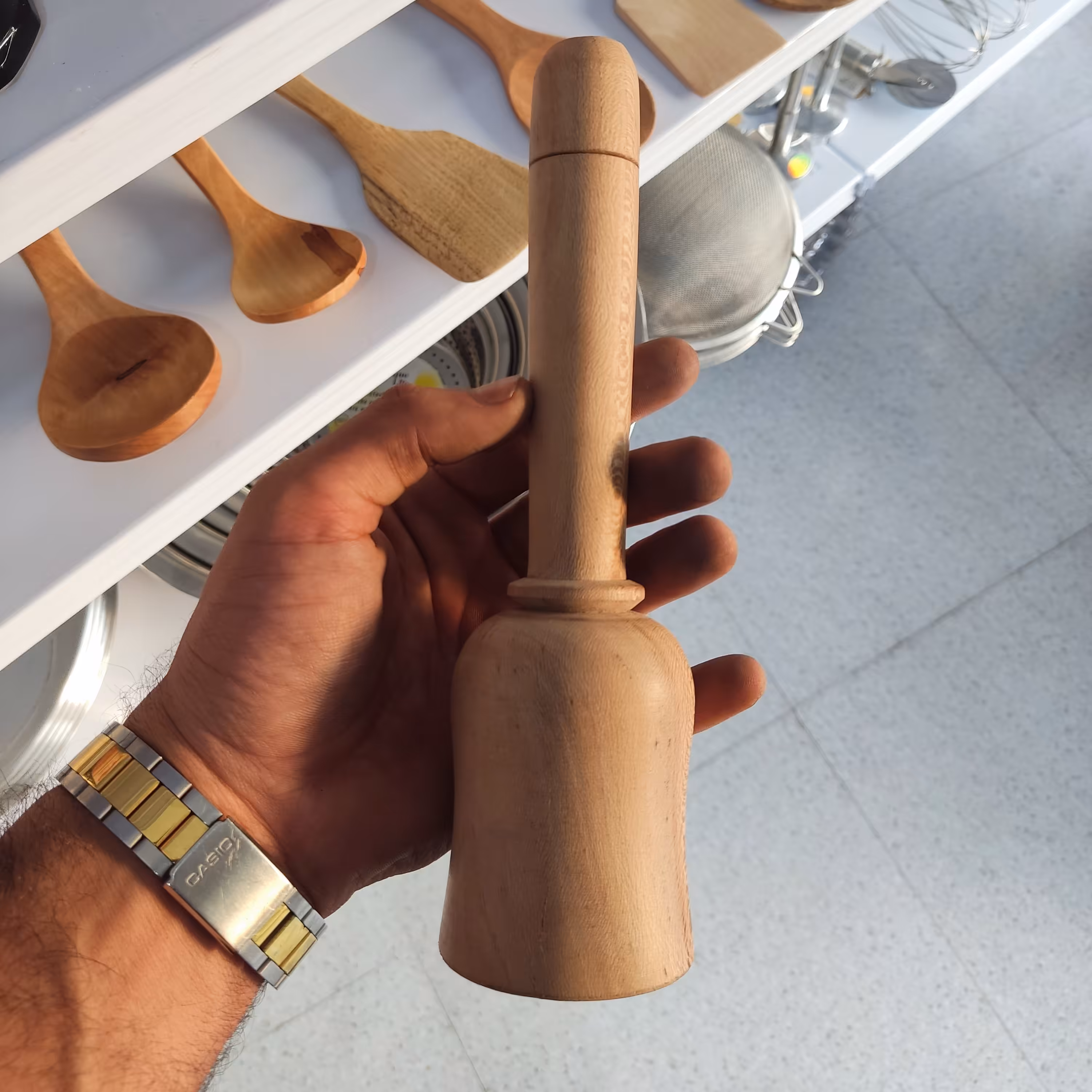 گوشتکوب چوبی 