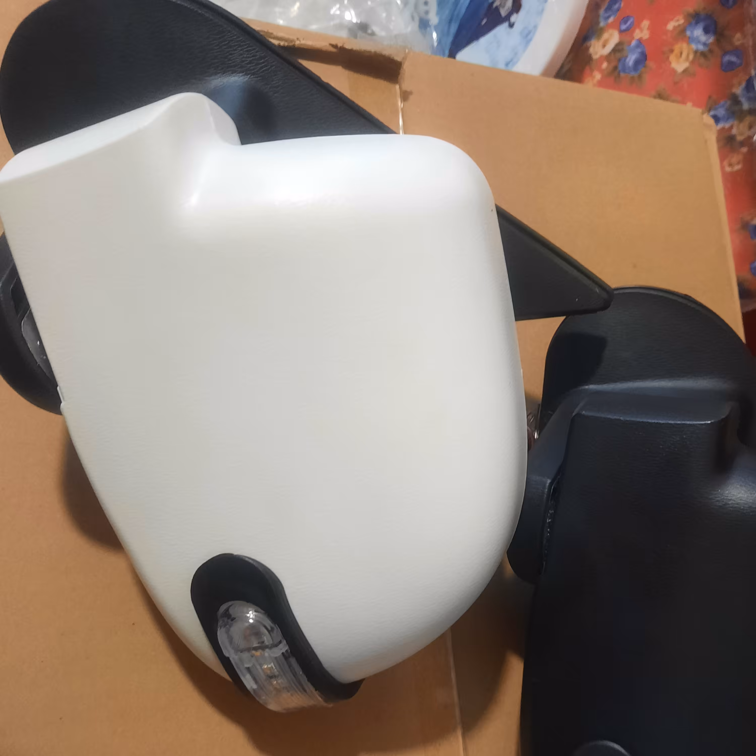 ایینه تیبا راهنما دار  سفید اسپرت فروش به صورت جفت 