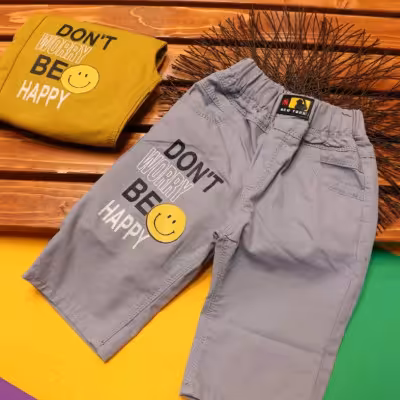 شلوارک کتان اسپرت طرح استیکر