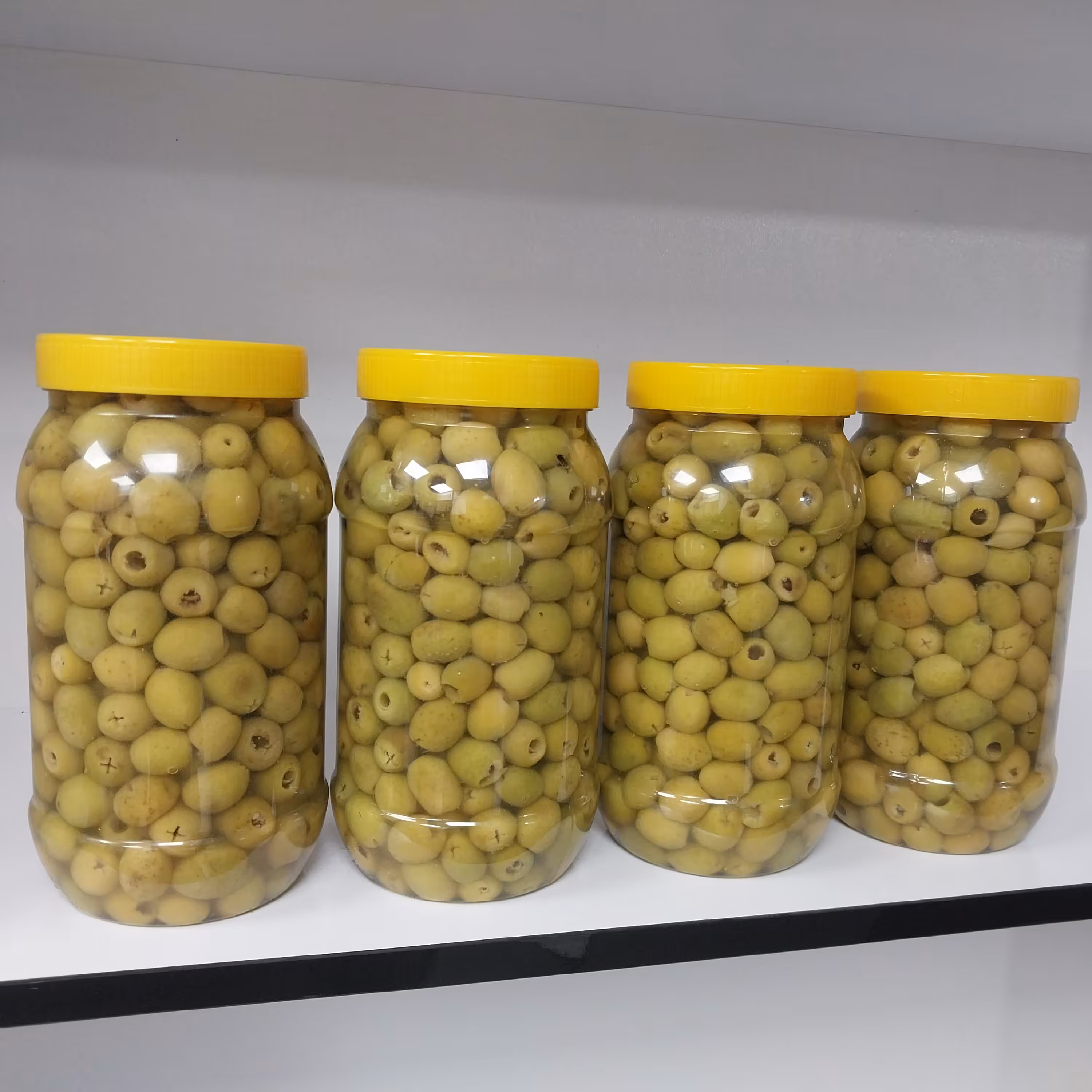 زیتون بی هسته.900گرمی ممتار