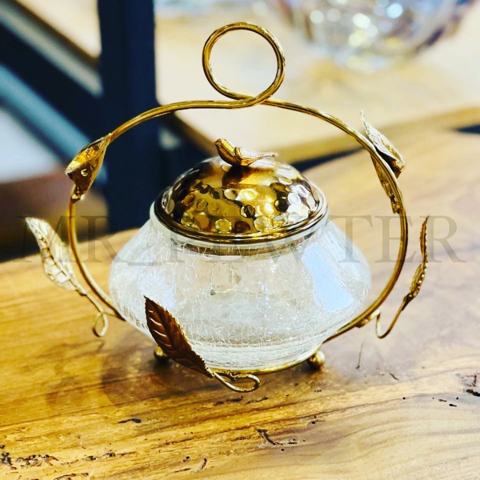 شکلات خوری درب چکشی برنجی مدل شیپوری