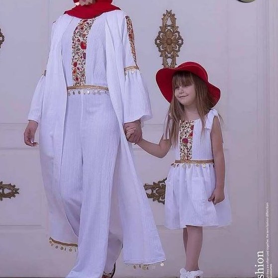 ست مادر و دختر به صورت تک هم موجوده