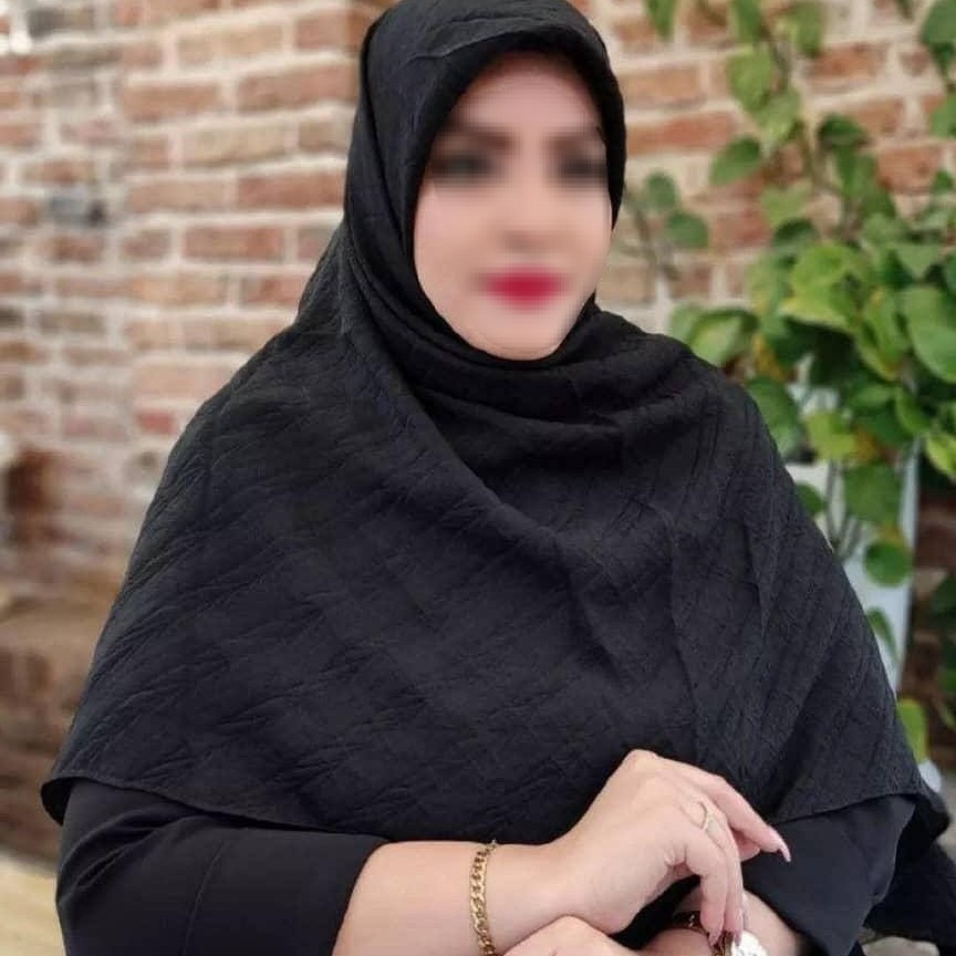 روسری کرپ نخ پلیسه پا مرغی مشکی جت بلک منگوله دار