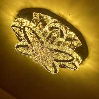 لوستر  سقفی کریستالی مدل کژال سایز 60 استیل نقره ای(پس کرایه )