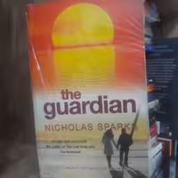 کتاب زبان اصلی The Guardian (فرشته نگهبان)