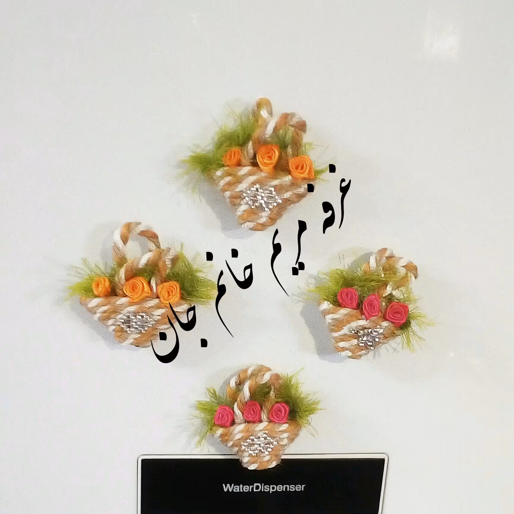 گلدان مگنتی روی یخچال