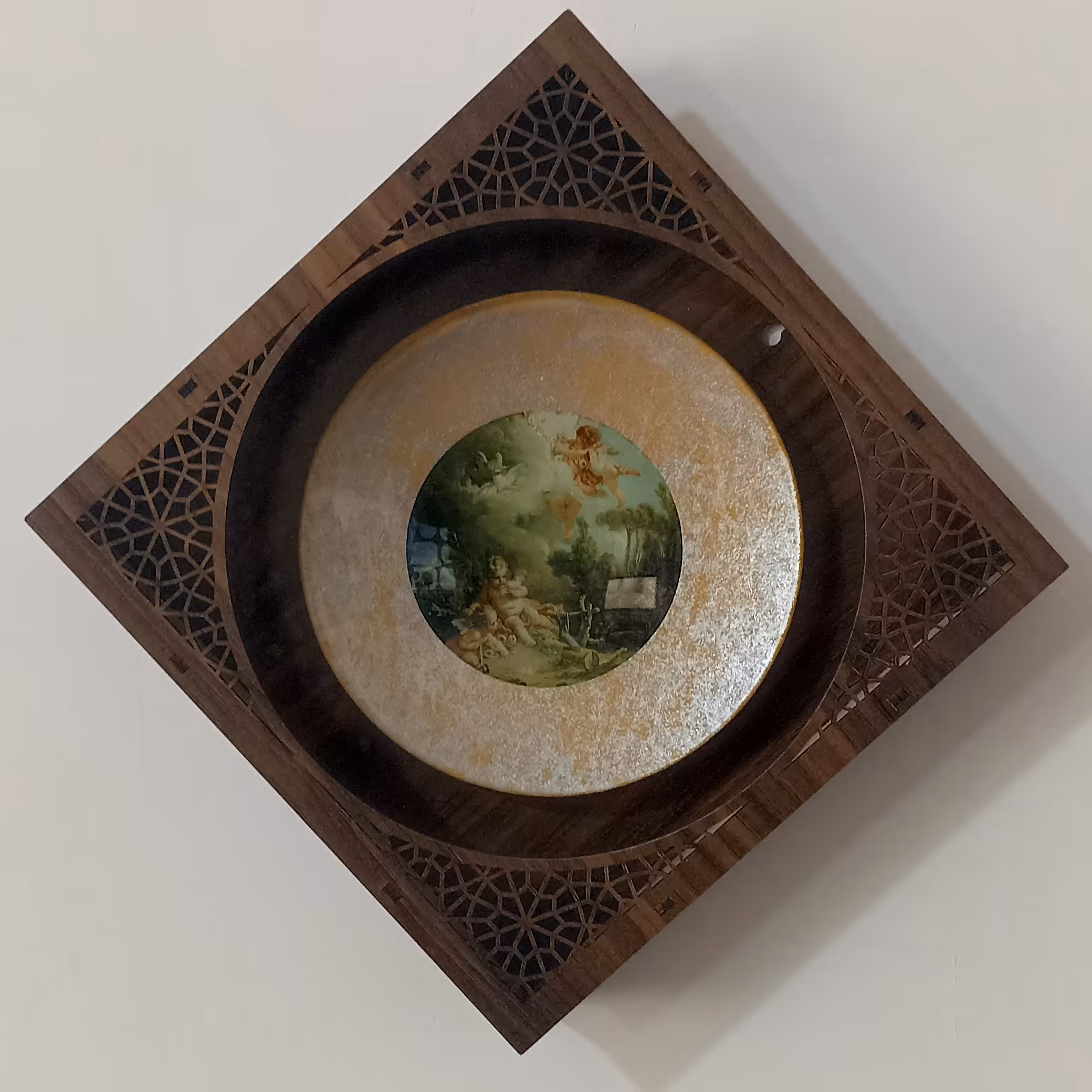 دیوار کوب باغ بهشت 