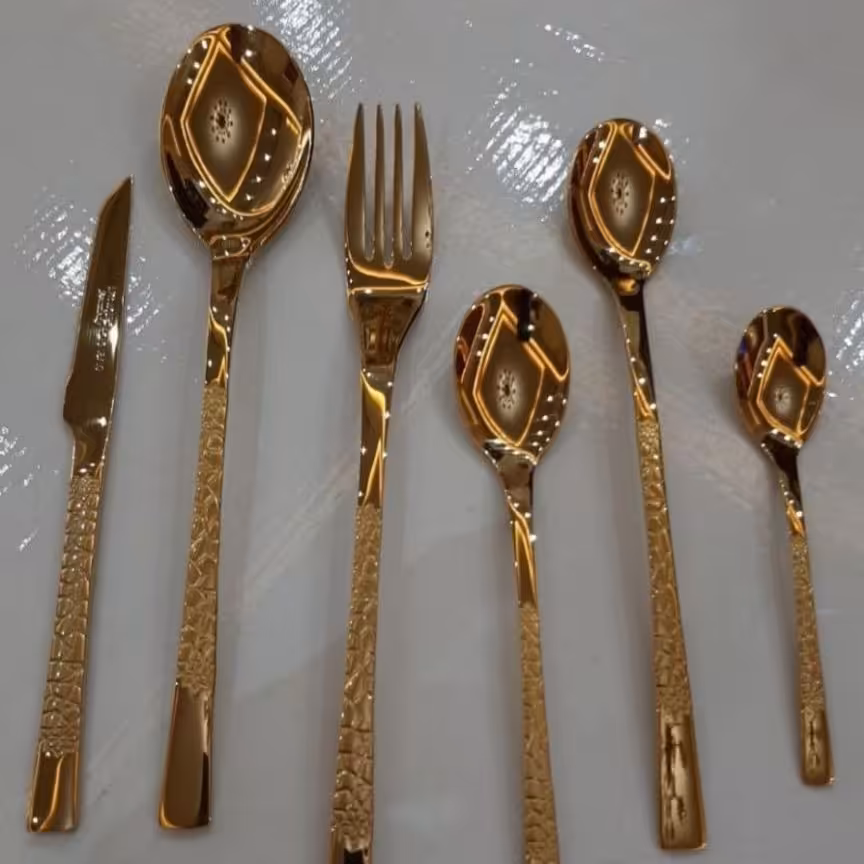 سرویس قاشق  چنگال طلایی یونیک 