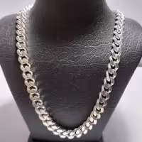 گردنبندنقره عالی کارتیر درجه یک 70سانتی به براحتی از سر رد میشه