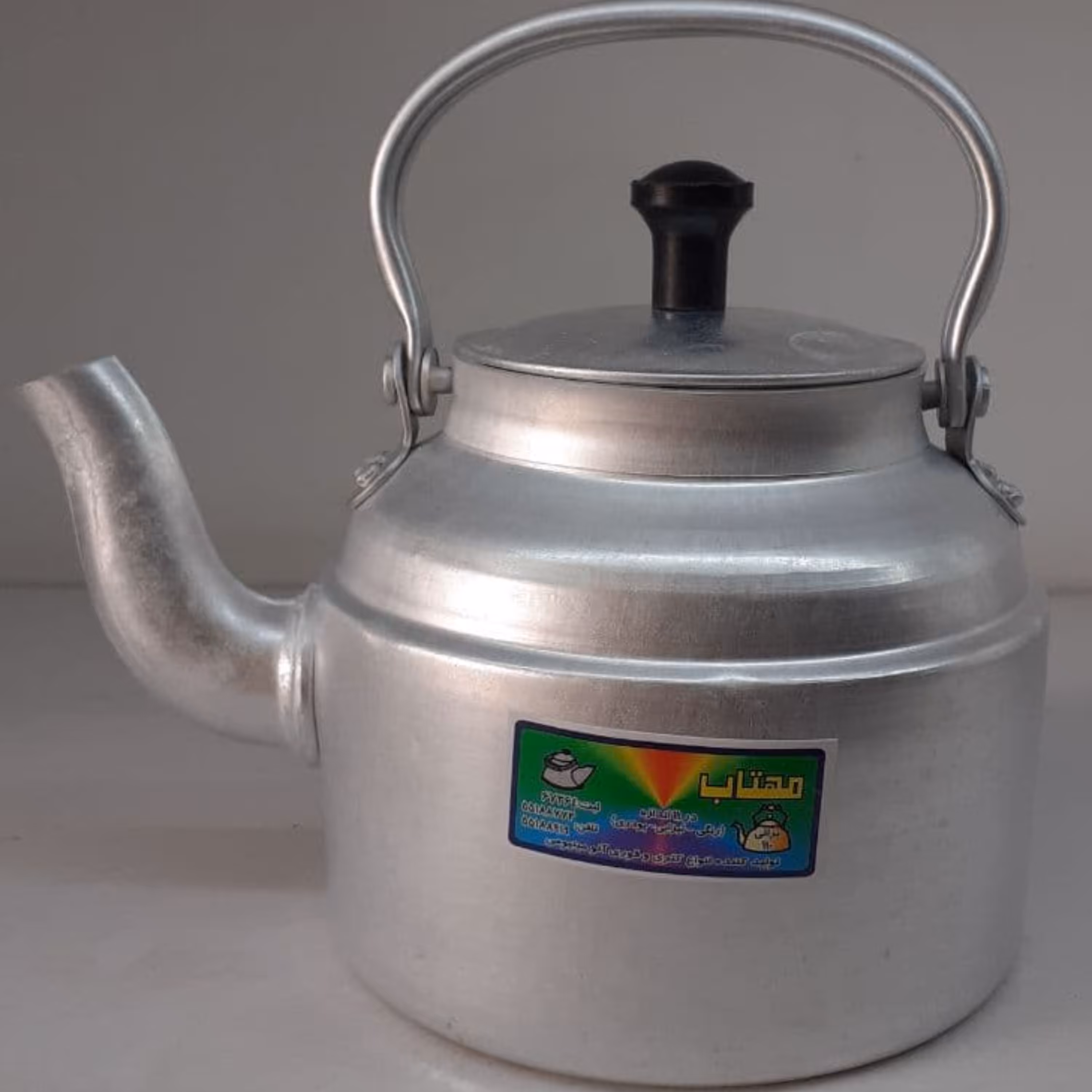 کتری سفید روحی آلومینیومی حجم کتری2 لیترورق ضخیم سایز 28 برند معتبر مهتاب