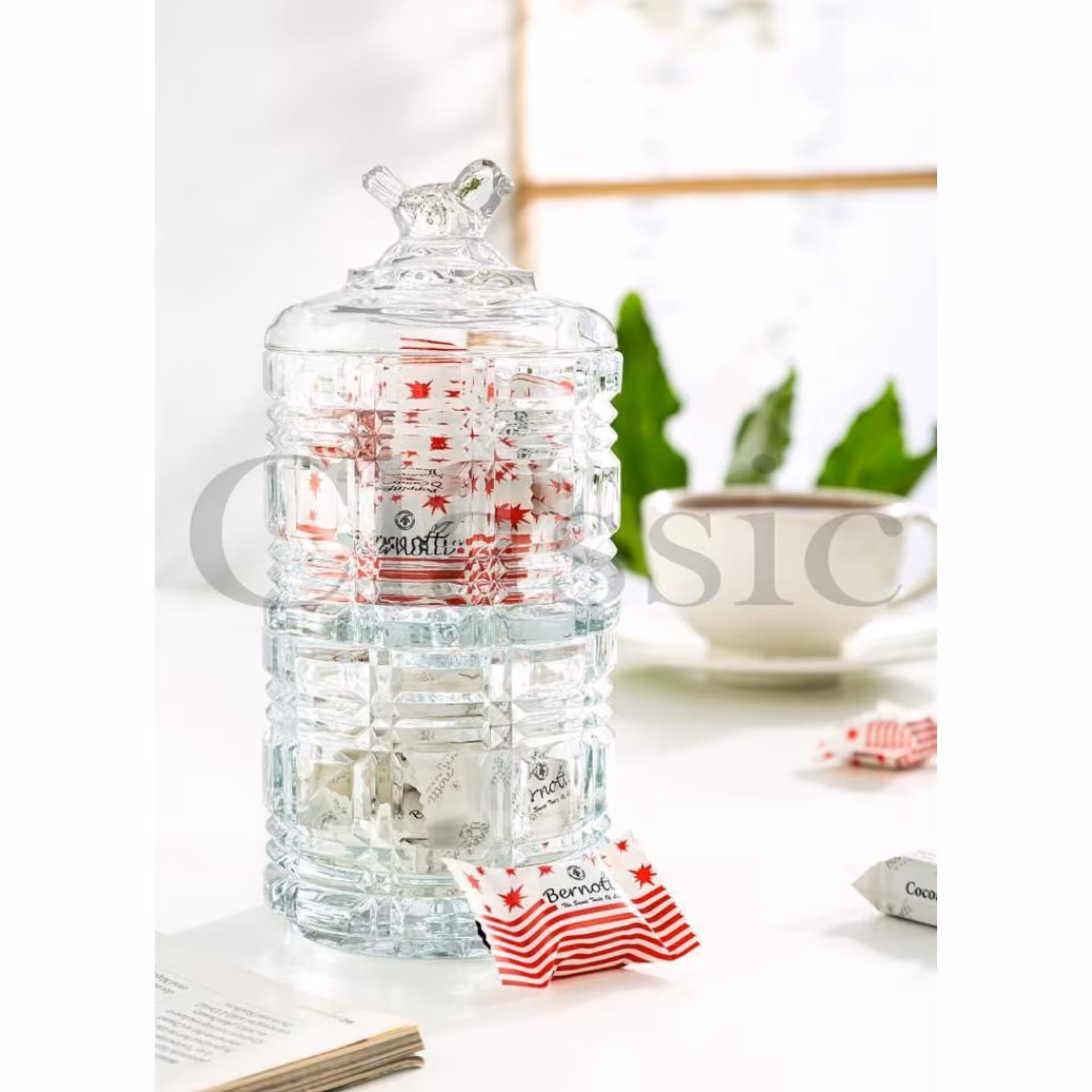 شکلات خوری بلور دوطبقه درب دار طرح پرند 