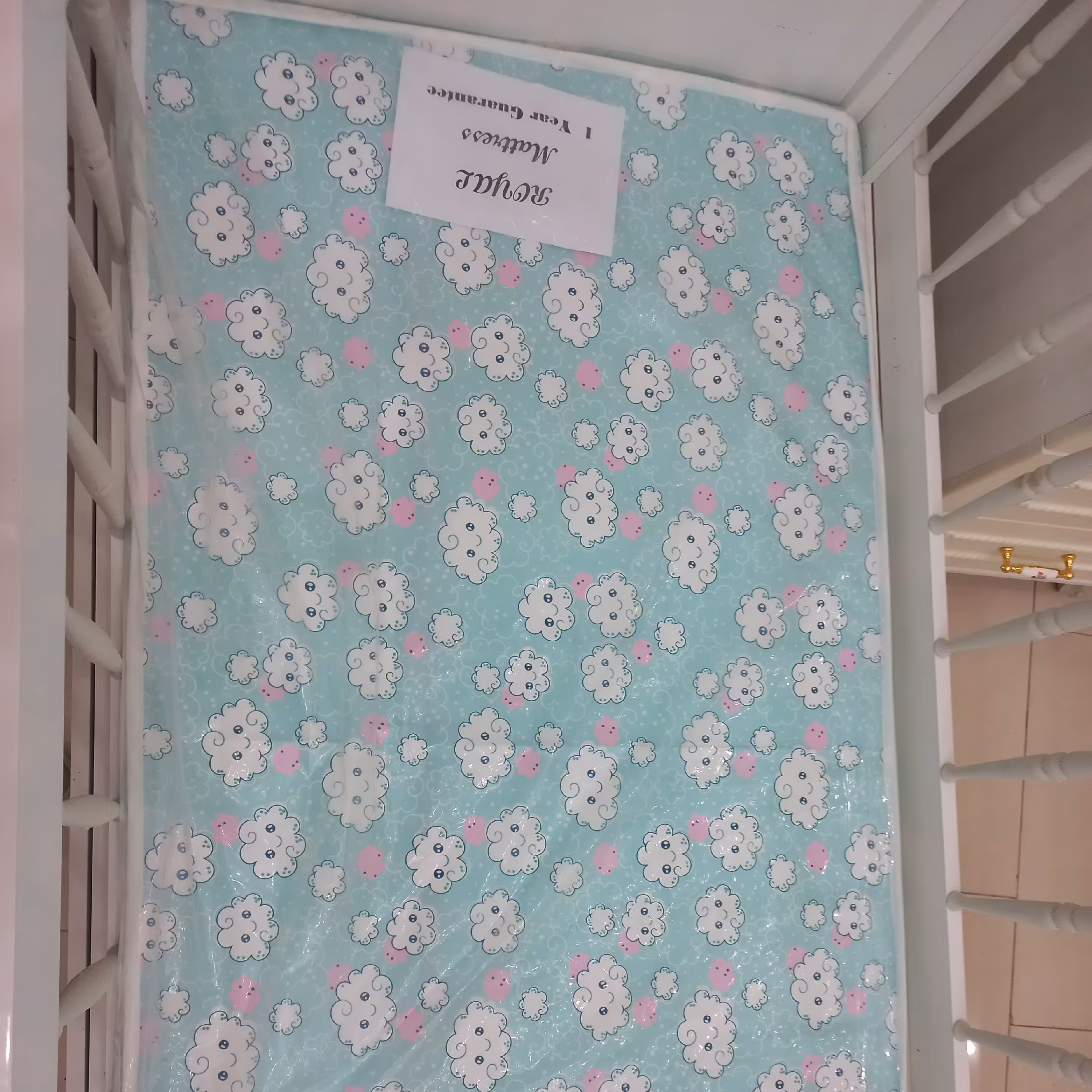 تشک نوزادی و کودک عروسکی پسرانه و عروسکی دخترانه و سفید ساده با یک سال ضمانت