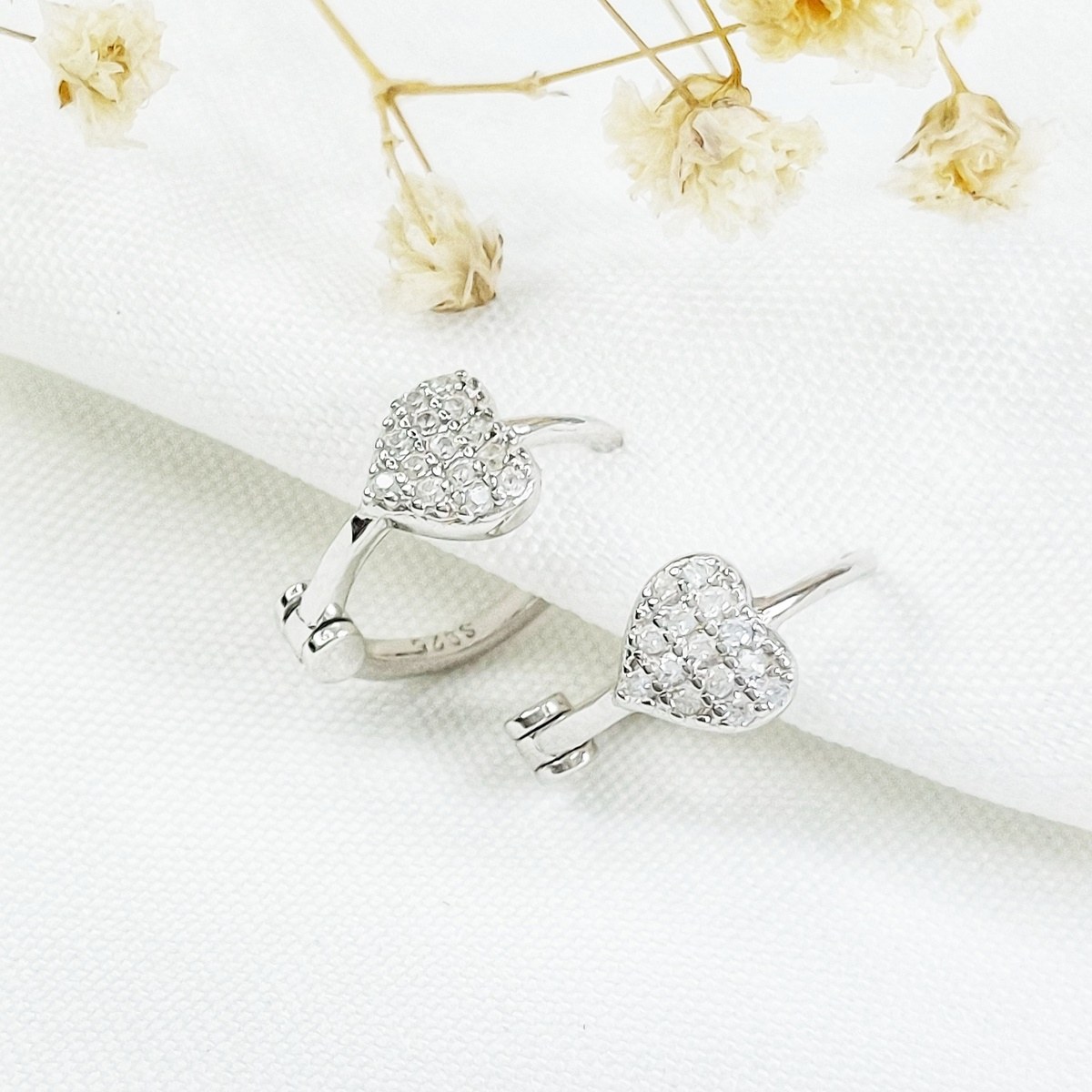 گوشواره حلقه ای قلب با نقره925 کد 10672