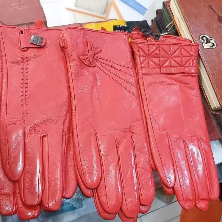 دستکش زنانه