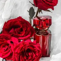 ادکلن زنانه شوپارد لاو