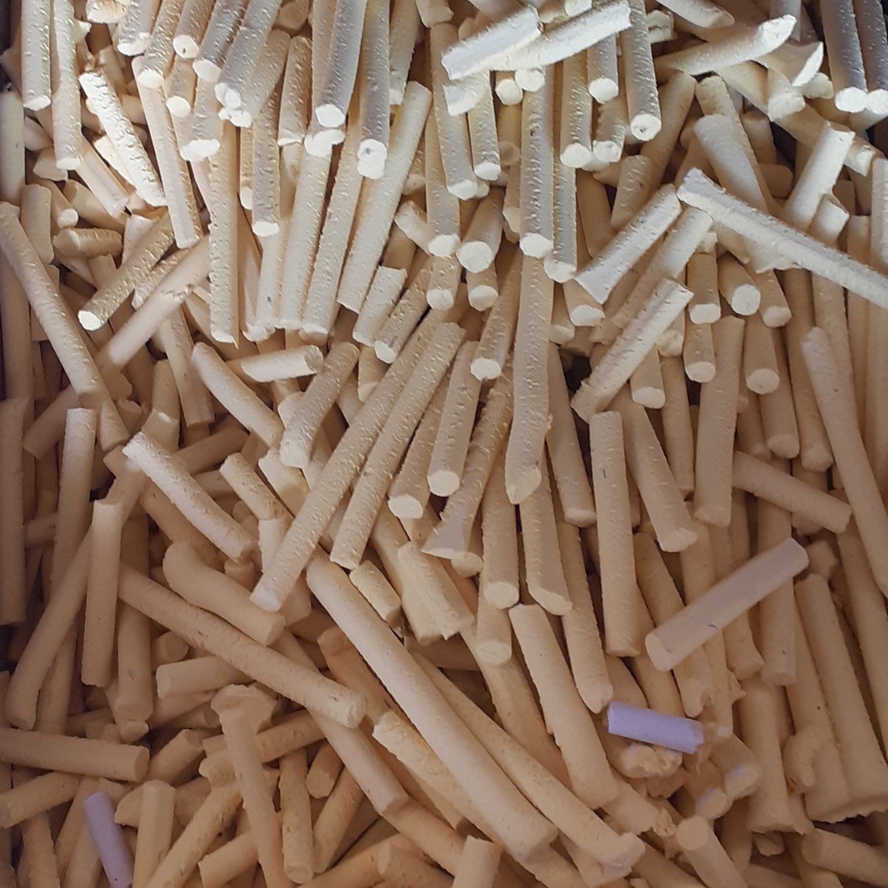 کشک رشته ای شیرین بیان یک کیلویی
