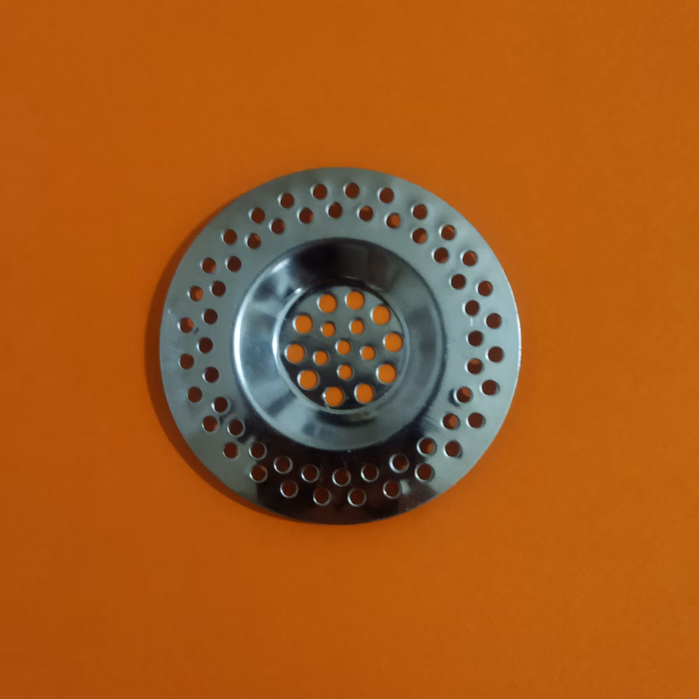 تفاله گیر وصافی  فلزی داخل چاه سینک