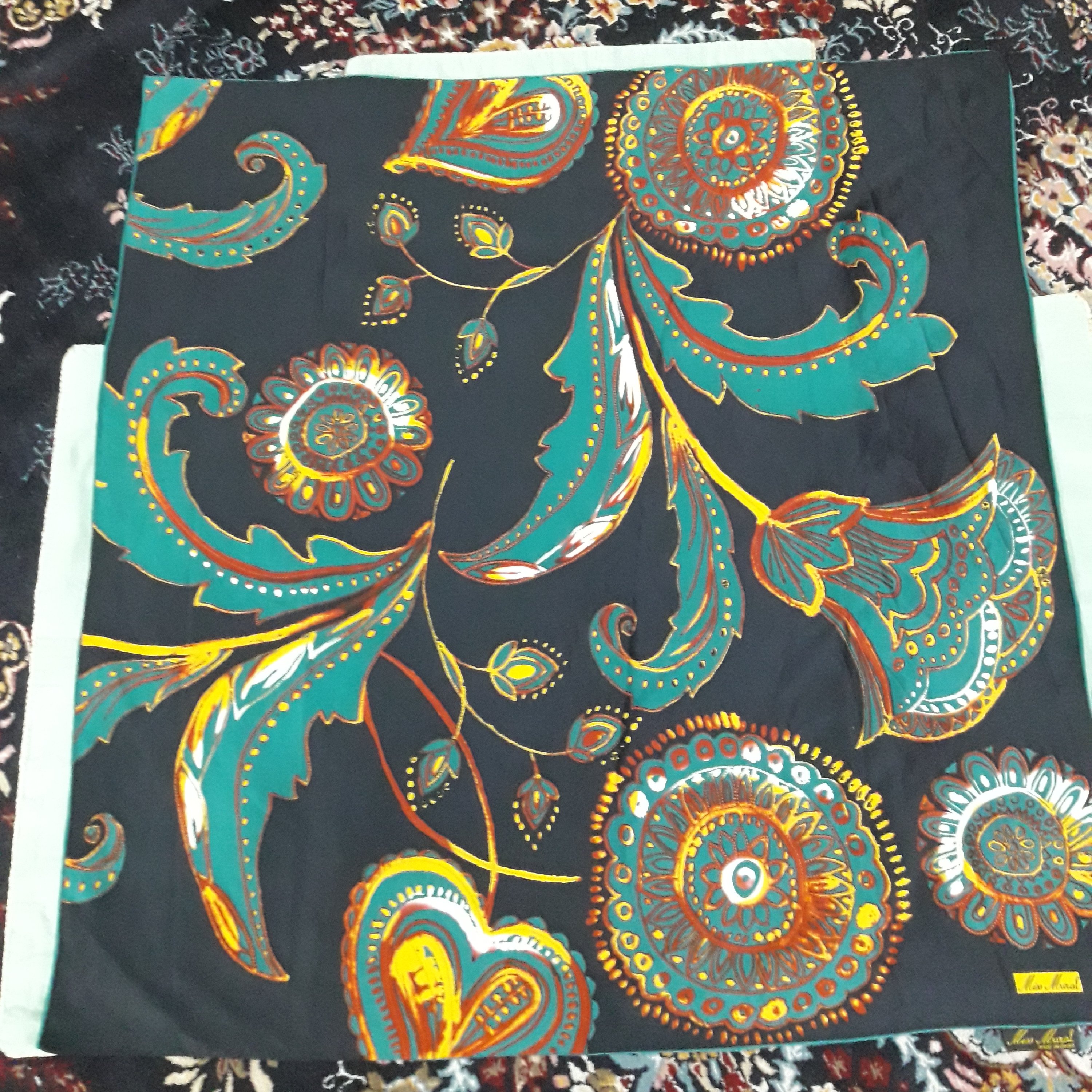 روسری ساتن