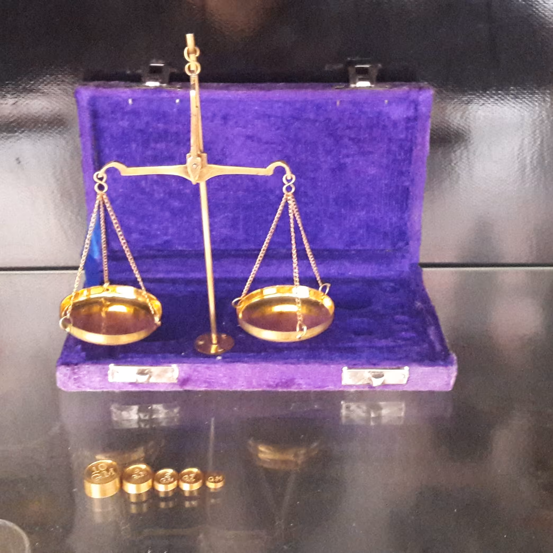 ترازو برنز 20 گرمی جعبه مخملی