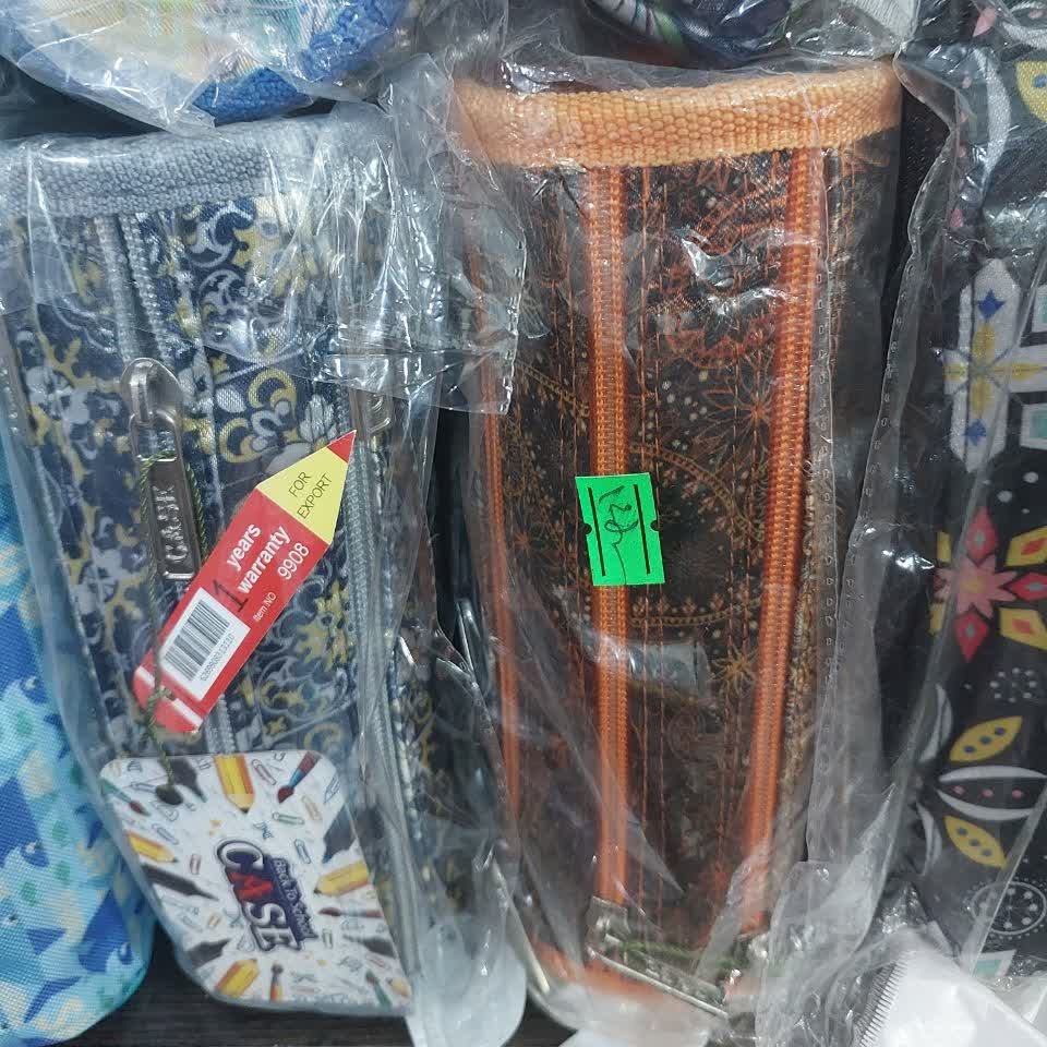 جامدادی استوانه ای