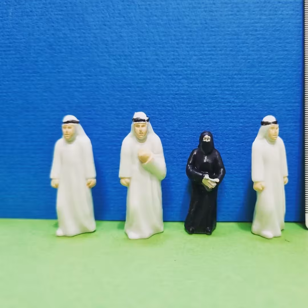 پرسوناژ آدم محلی 