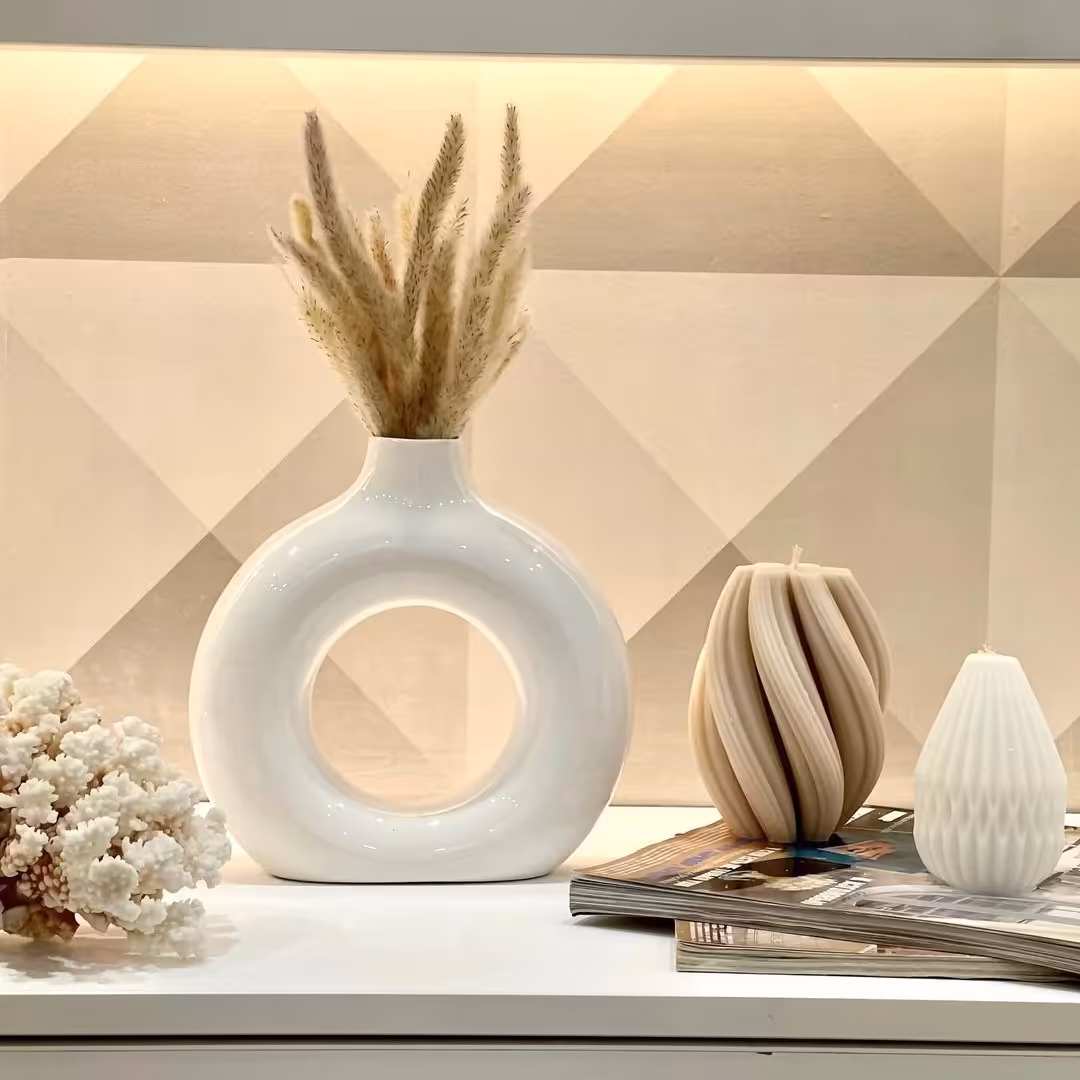 گلدان دوناتی سفید سایز کوچک